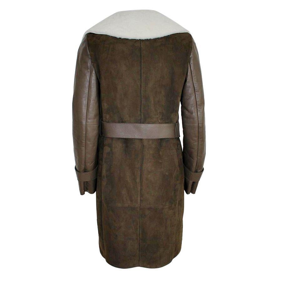 Lamb shearling Removable white wool collar Green color Double breasted With belt Total length cm 85 (33.4 inches)
