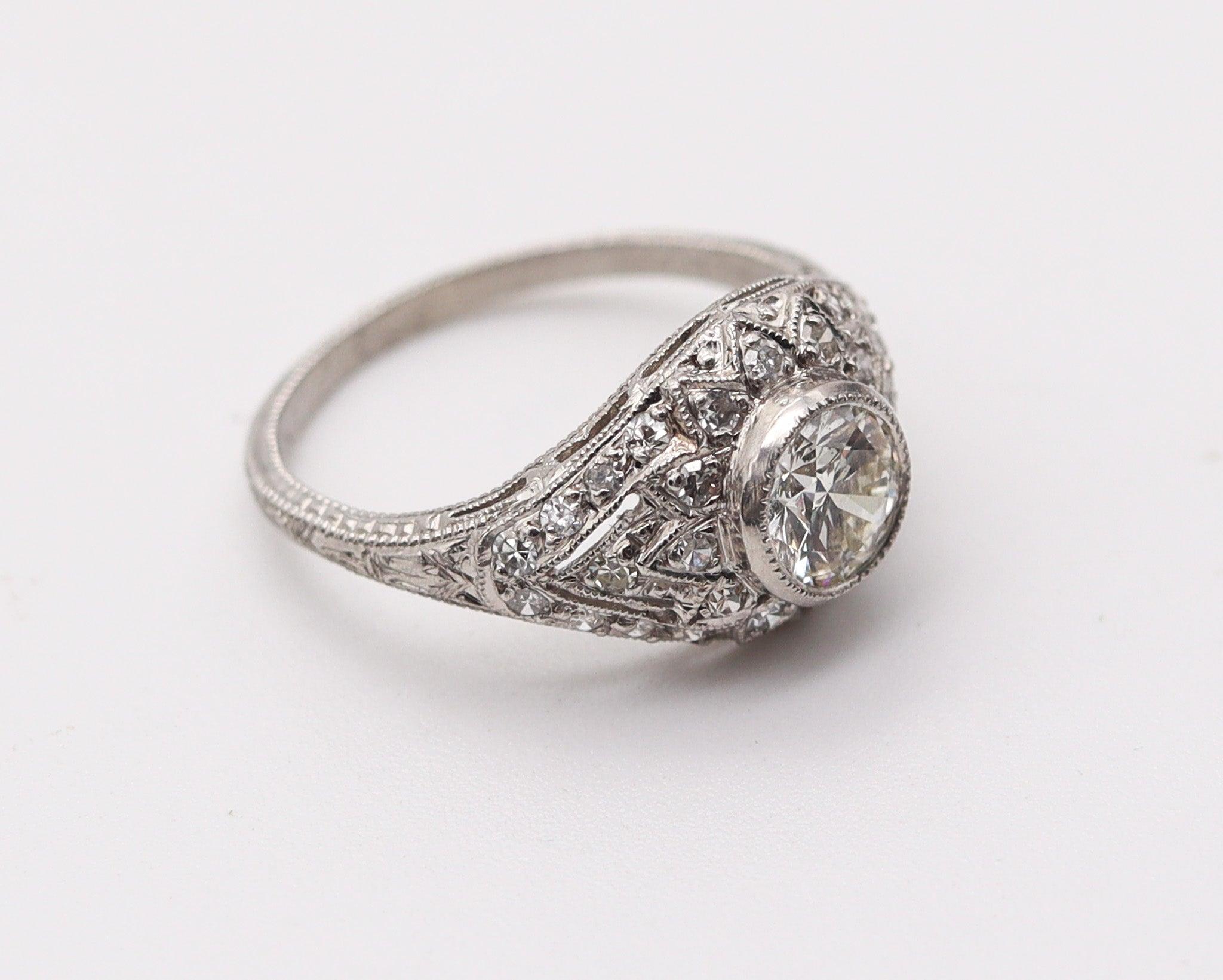 LAMBERT BROTHERS 1925, bague Art déco en platine avec diamants de taille européenne Excellent état - En vente à Miami, FL