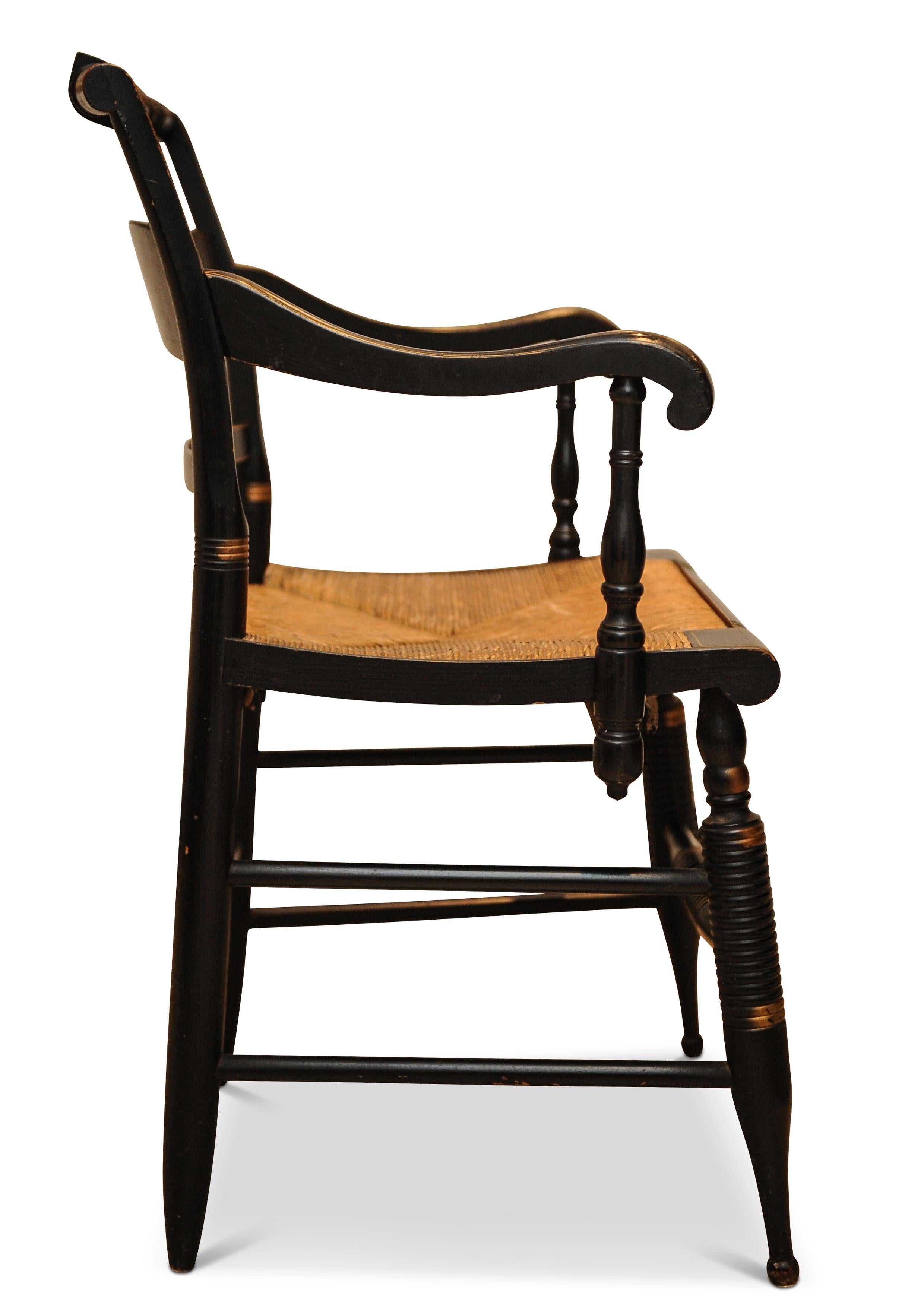 Lambert Hitchcock Ahorn vergoldeter und ebonisierter Rahmen mit Binsen-Sitzstuhl (Ebonisiert) im Angebot