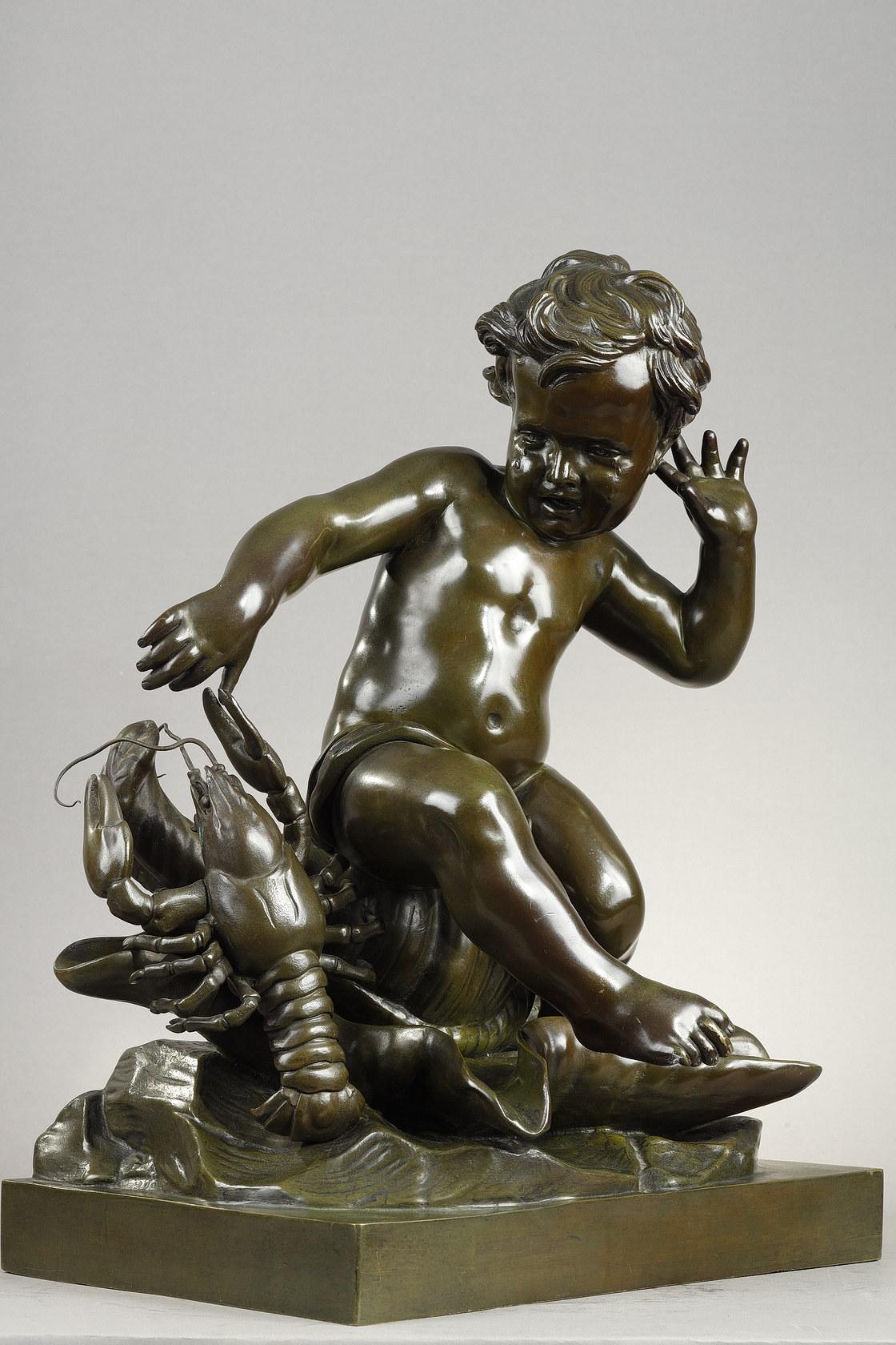 Kinder mit einemrayfisch (Gold), Figurative Sculpture, von Lambert-Sigisbert Adam