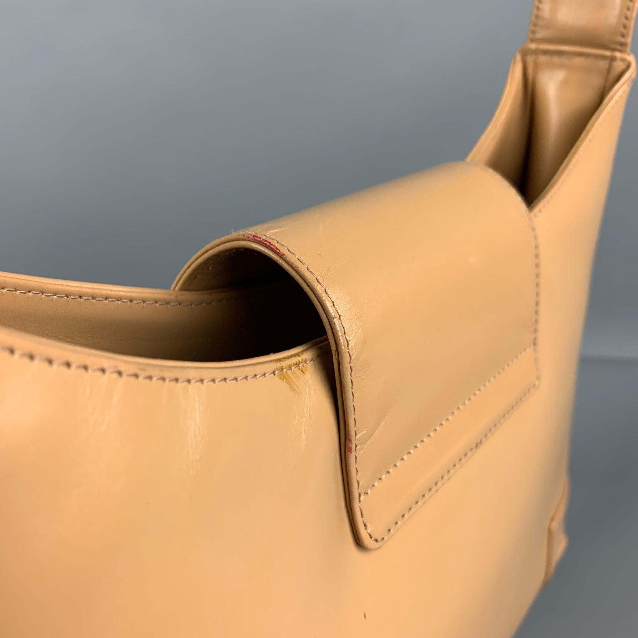 LAMBERTSON TRUEX Beige Leder-Umhängetasche Handtasche im Angebot 1