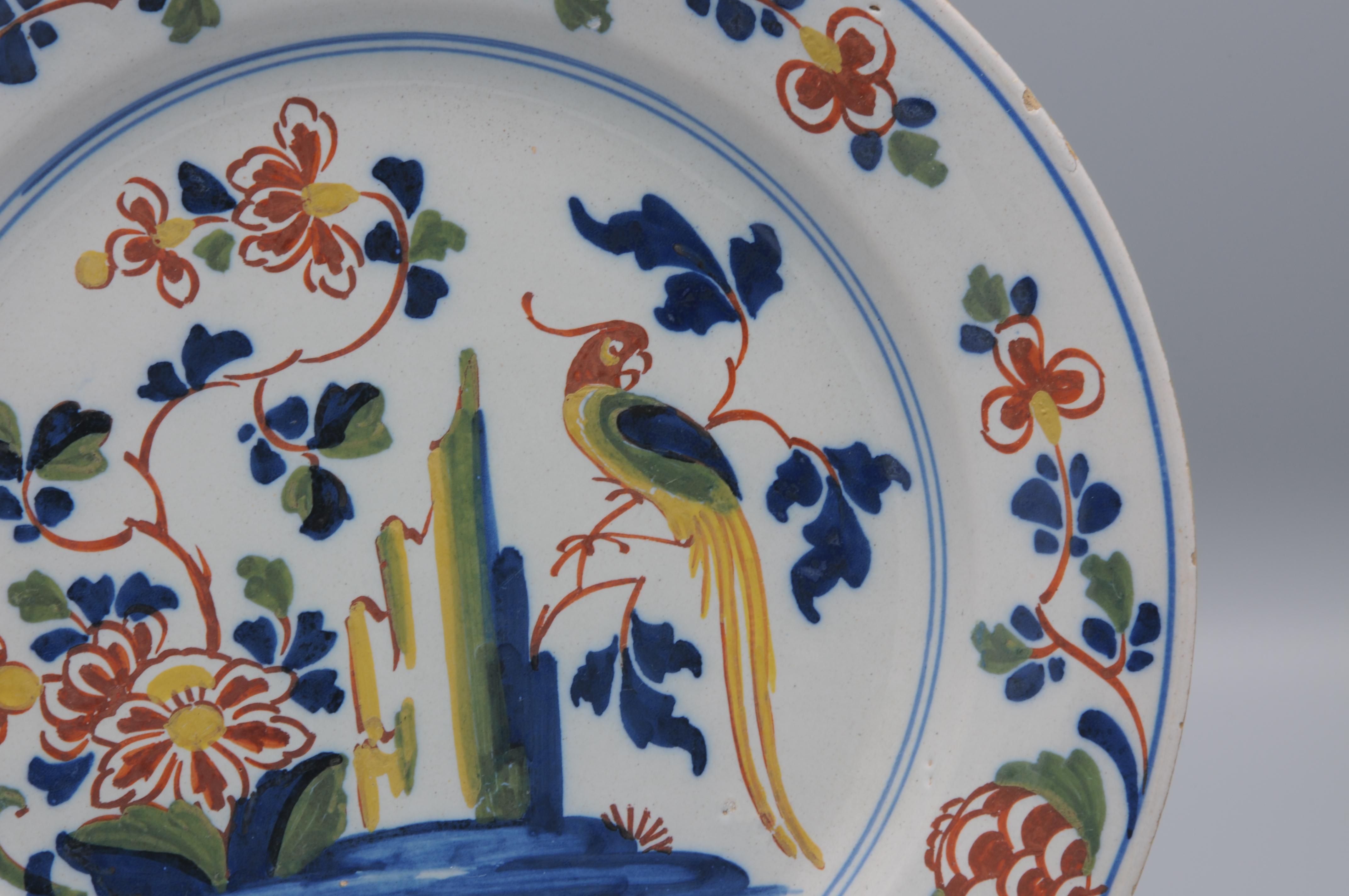 Chinoiserie Lambeth London - English Delftware Parrot Plate, mid 18th century