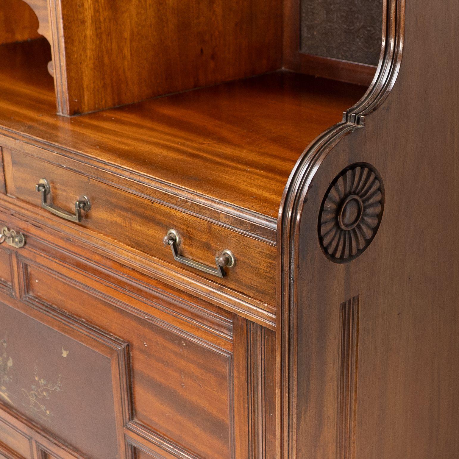 Lamb of Manchester. Una libreria secretaire anglo-giapponese con pannello laccato in vendita 2
