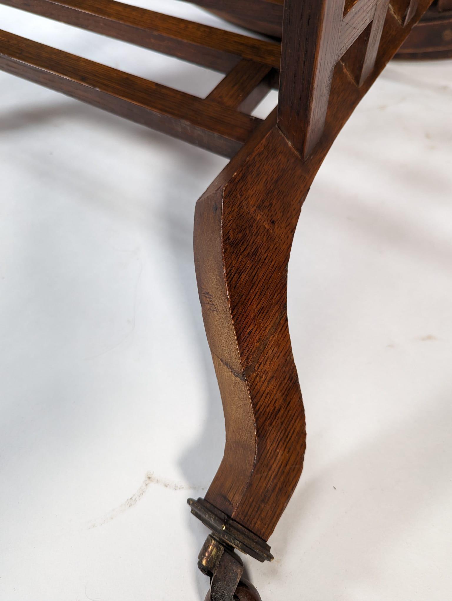 Lambs of Manchester, stamped Lambs. A rare Anglo-Japanese oak oval centre table For Sale 10
