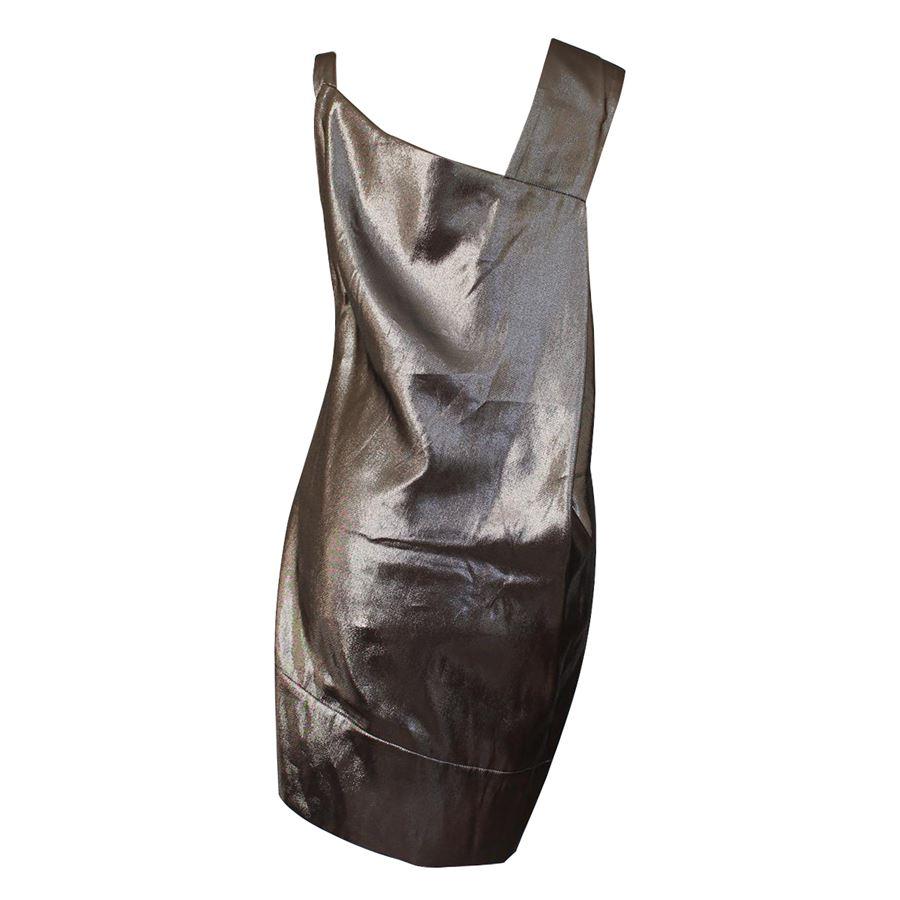 Limited edition designed by Roland Mouret Silver color Total length cm 87 (34.2 inches) Fabric tag removed by previous owner
