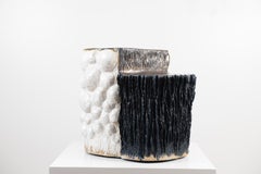 Mesa Lamella/Spora de cerámica esmaltada by Trish DeMasi