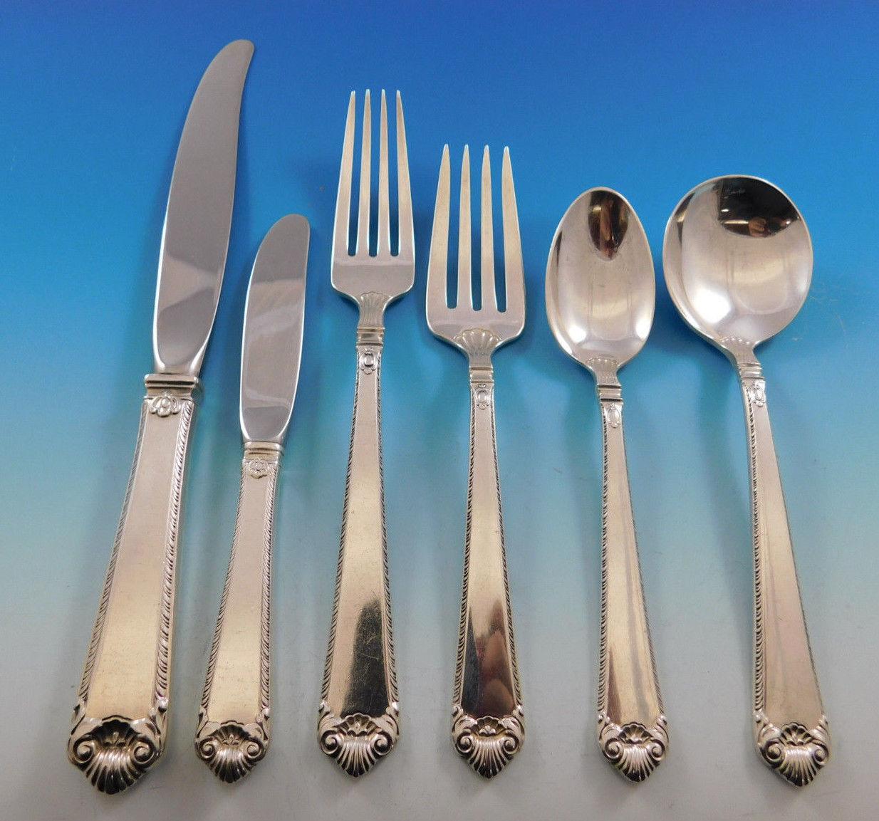 Lamerie by Tuttle sterling silver flatware set, 48 pieces. This set includes:

Eight knives, 9