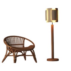 Laminar Skulpturale Stehlampe aus Keramik und Holz von Naaya Studio