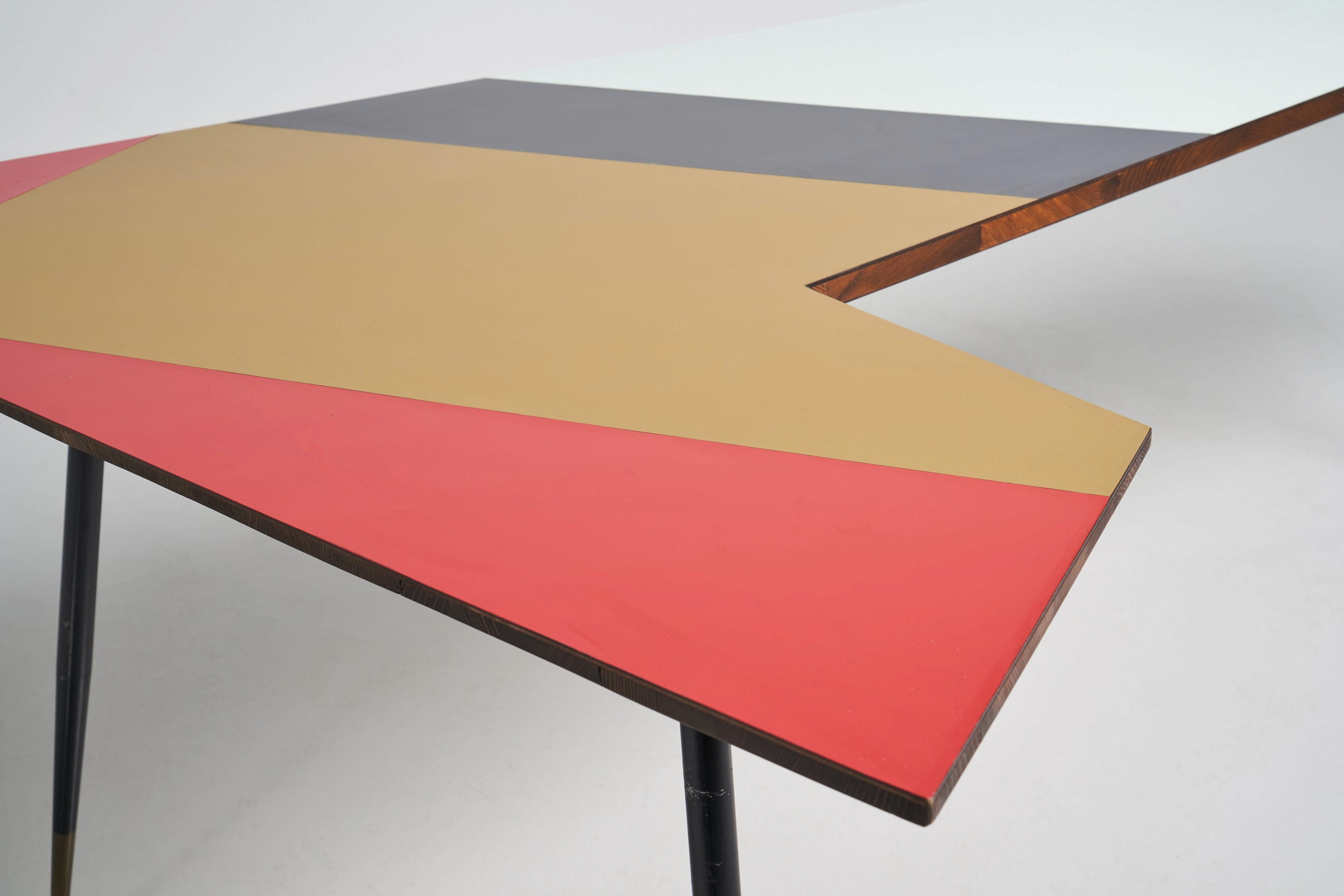 Mid-20th Century Laminated boomerang desk made in Italy 1950s For Sale