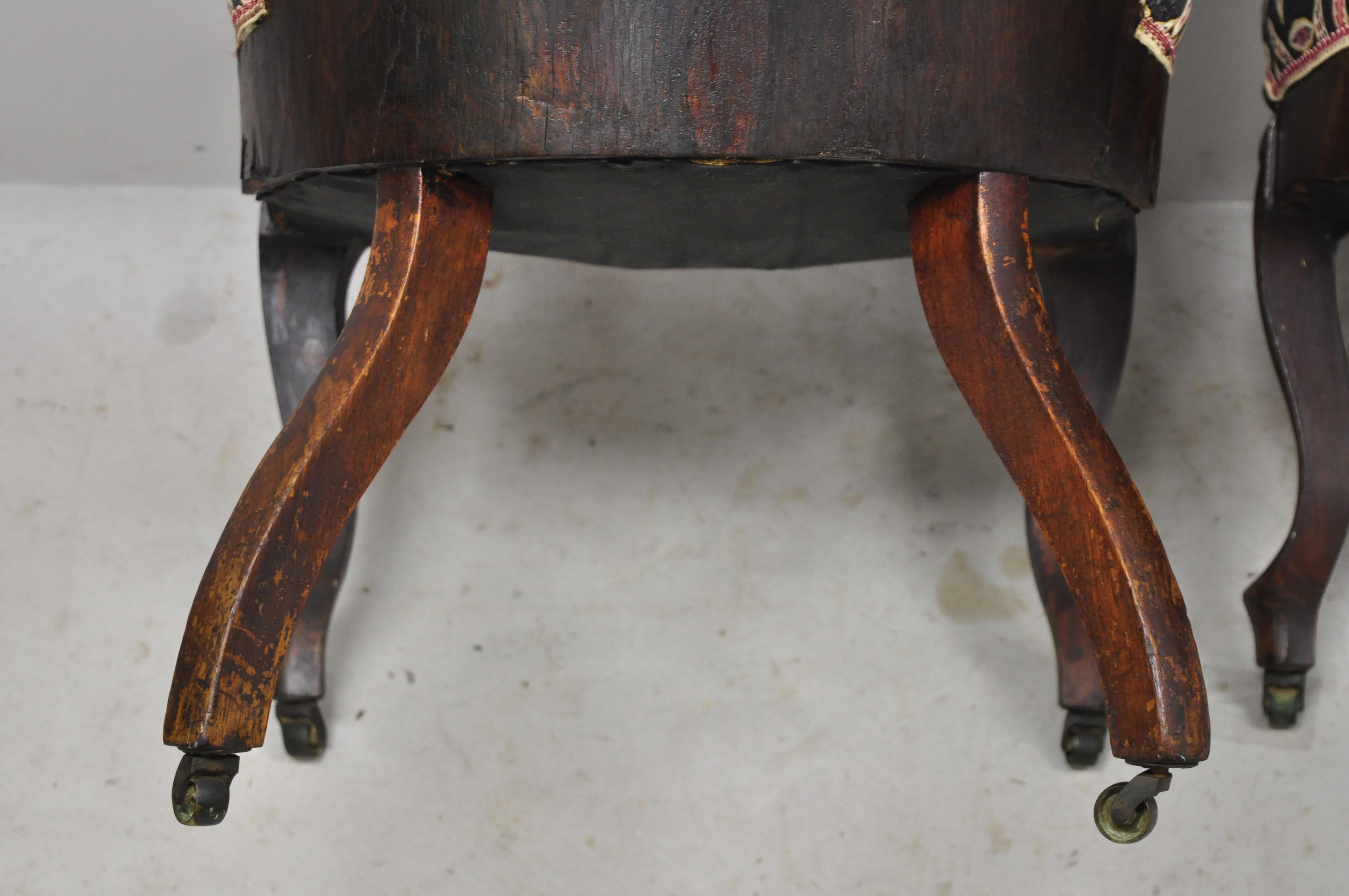Paire de fauteuils de salon victoriens John Henry Belter en bois de rose stratifié en vente 5