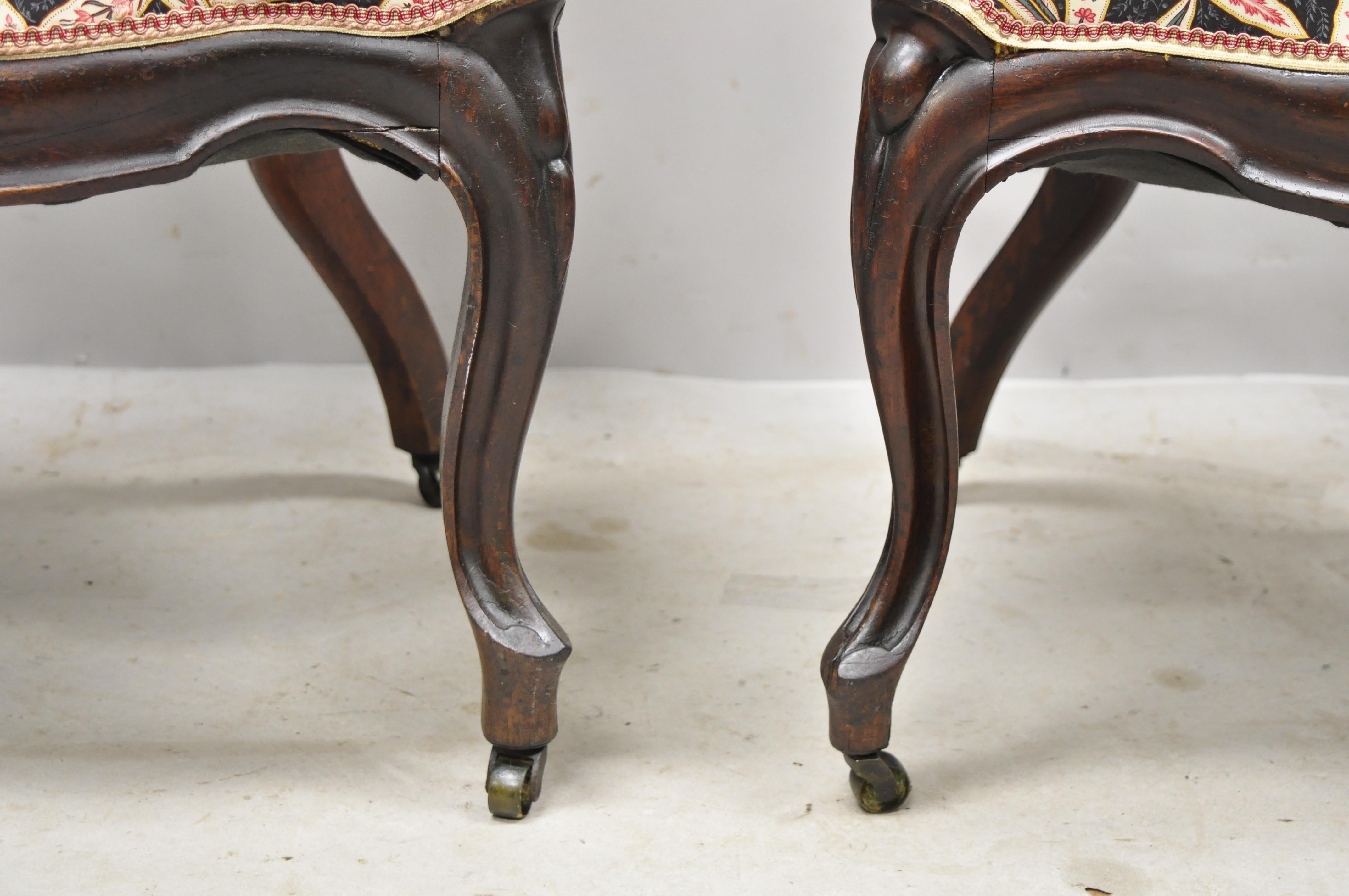 Laminated Rosewood John Henry Belter Victorian Slipper Lounge Chairs, a Pair For Sale 5