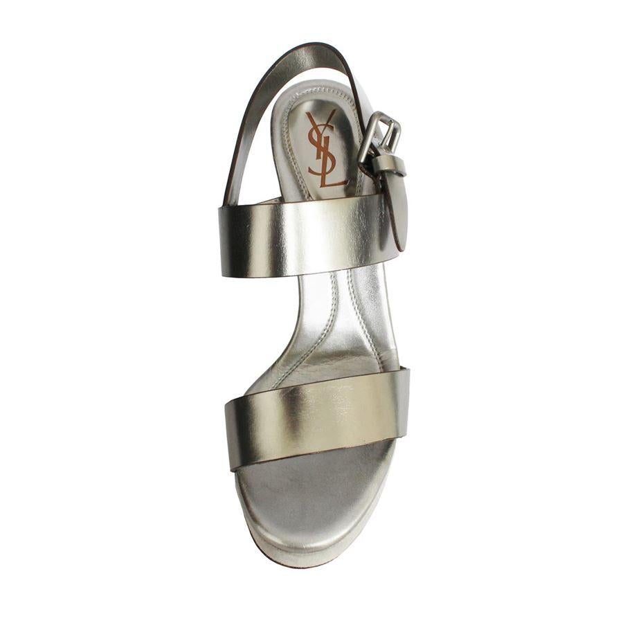Gray Yves Saint Laurent Laminated sandal size 37 1/2 For Sale
