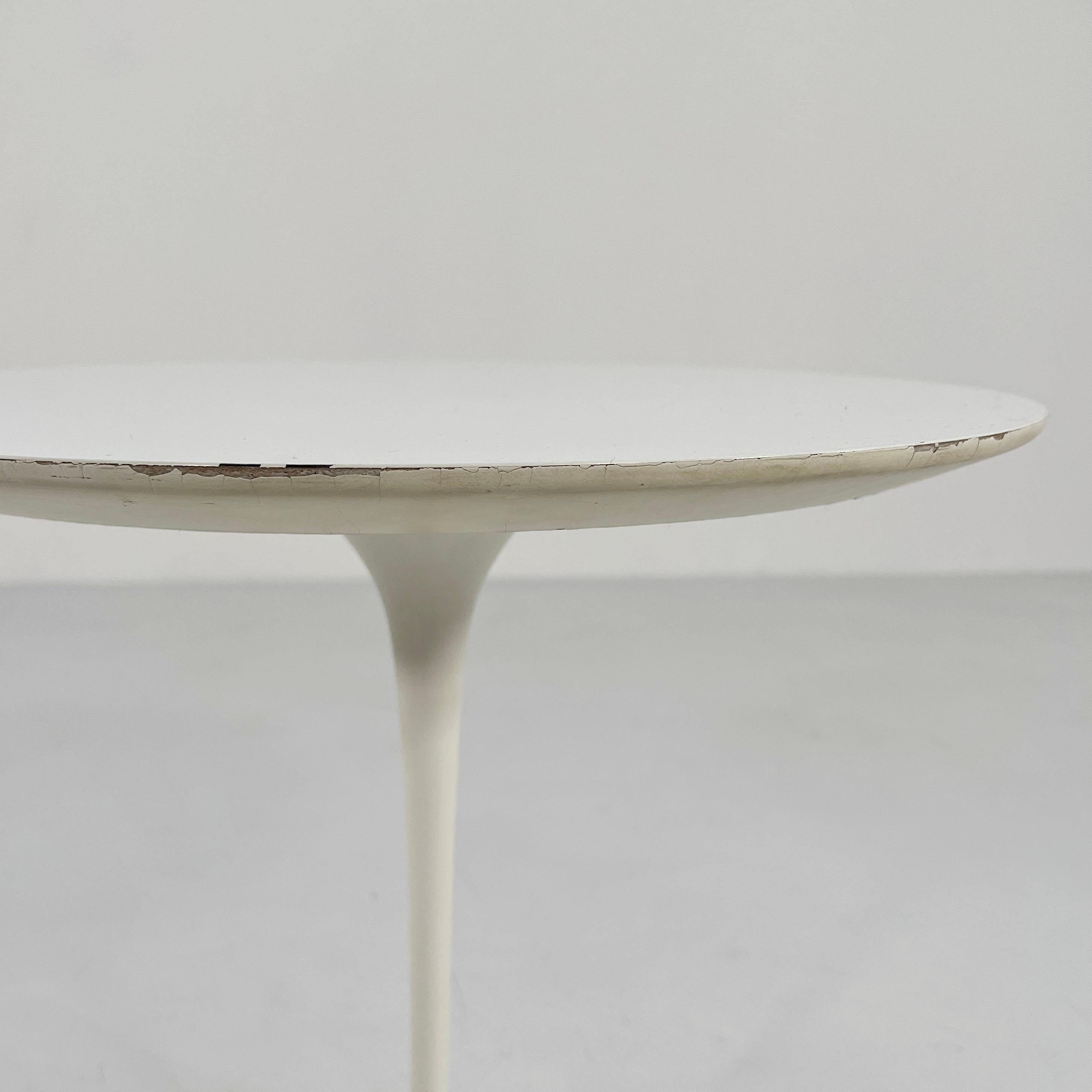 Laminated Tulip Side Table by Eero Saarinen for Knoll, 1960s at 1stDibs
