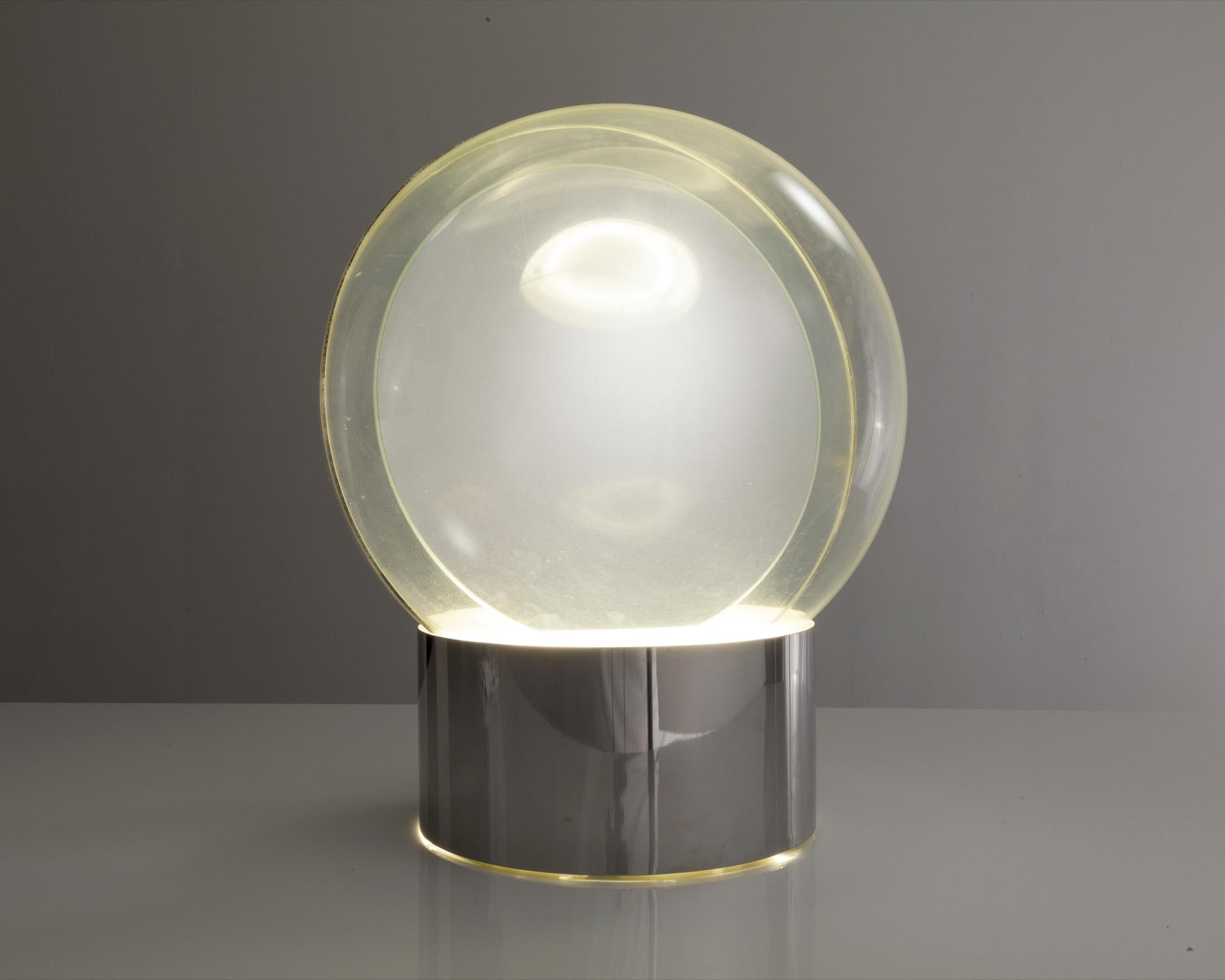 Lamp 4043 in chrome, perspex, and mirrored glass. Designed by Filippo Panseca, produced by Kartell, Italy, 1968.
 