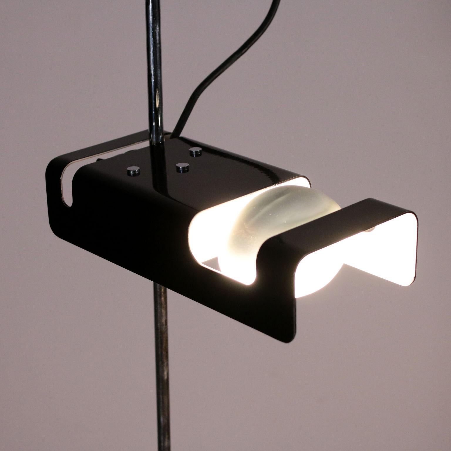 Lamp, Aluminum and Metal, Italy 1970s-1980s Joe Colombo, Oluce In Good Condition In Milano, IT