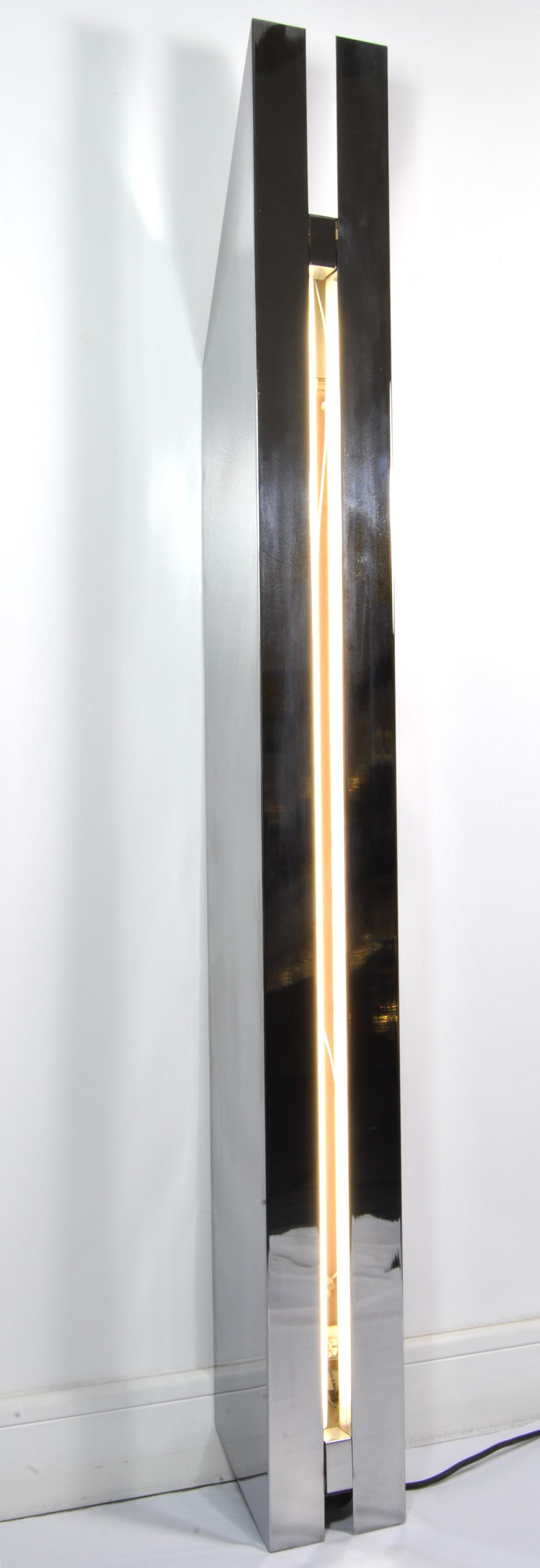 Acier Lampe Angolo Design by A. Cortesi and S. Chiatta-Cattò Per Forme e Superfici 1968 en vente