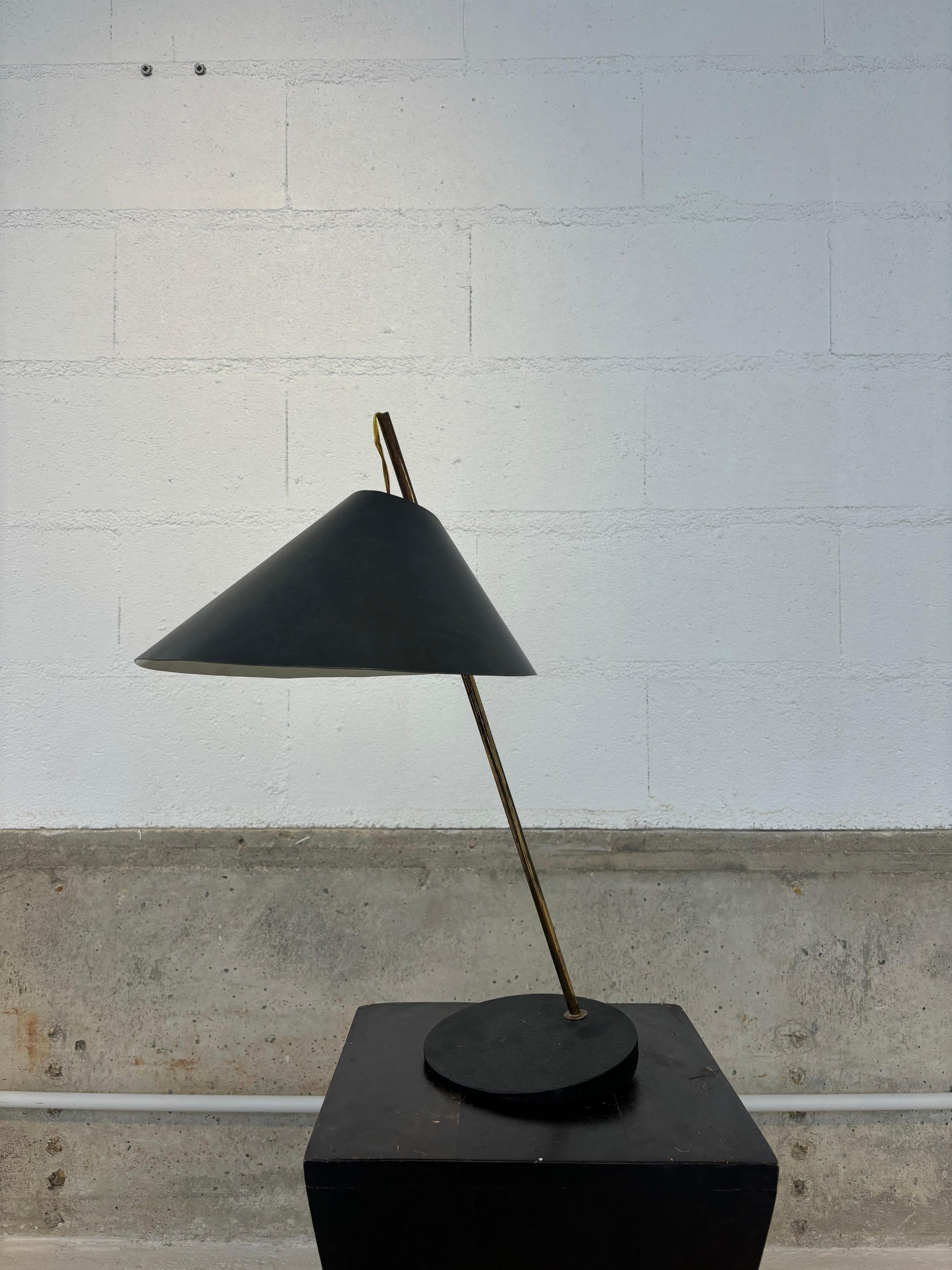 Lamp by Luigi Caccia Dominioni for Azucena In Good Condition In SAINT-OUEN-SUR-SEINE, FR