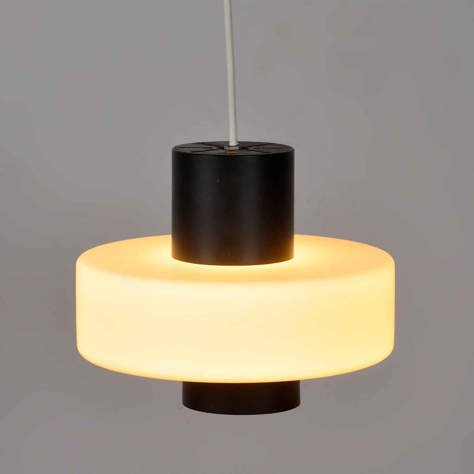 Mid-Century Modern Lamp By Raak, 1960’s For Sale