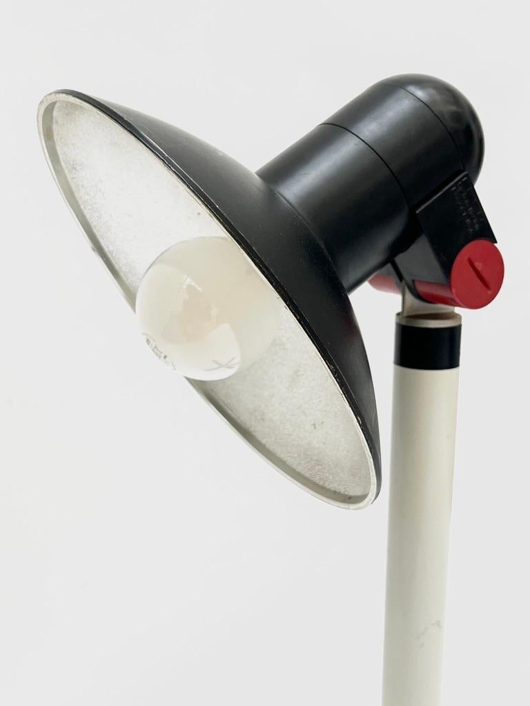 Lamp by Roger Tallon published by Erco In Good Condition For Sale In PARIS, FR