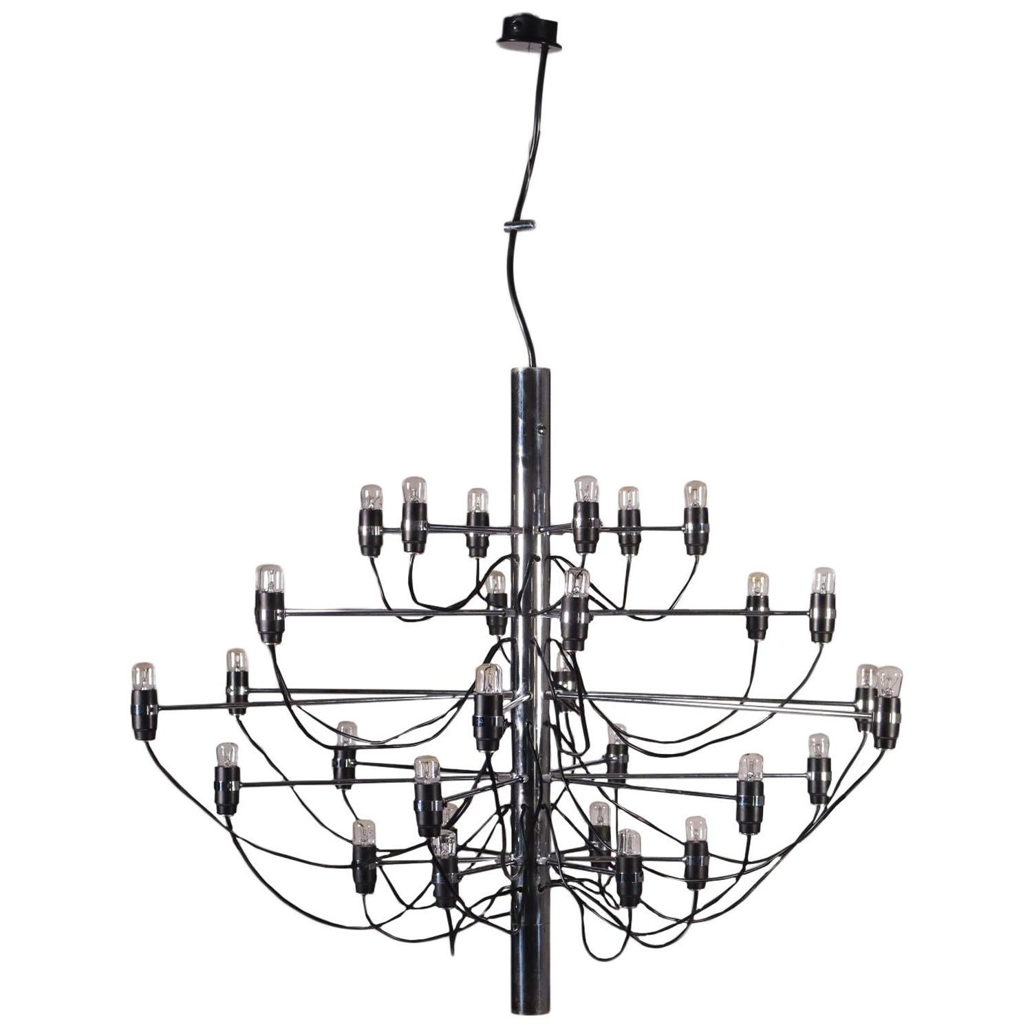 Lampada in metallo cromato smaltato alluminio 1960 G. Sarfatti for Arteluce