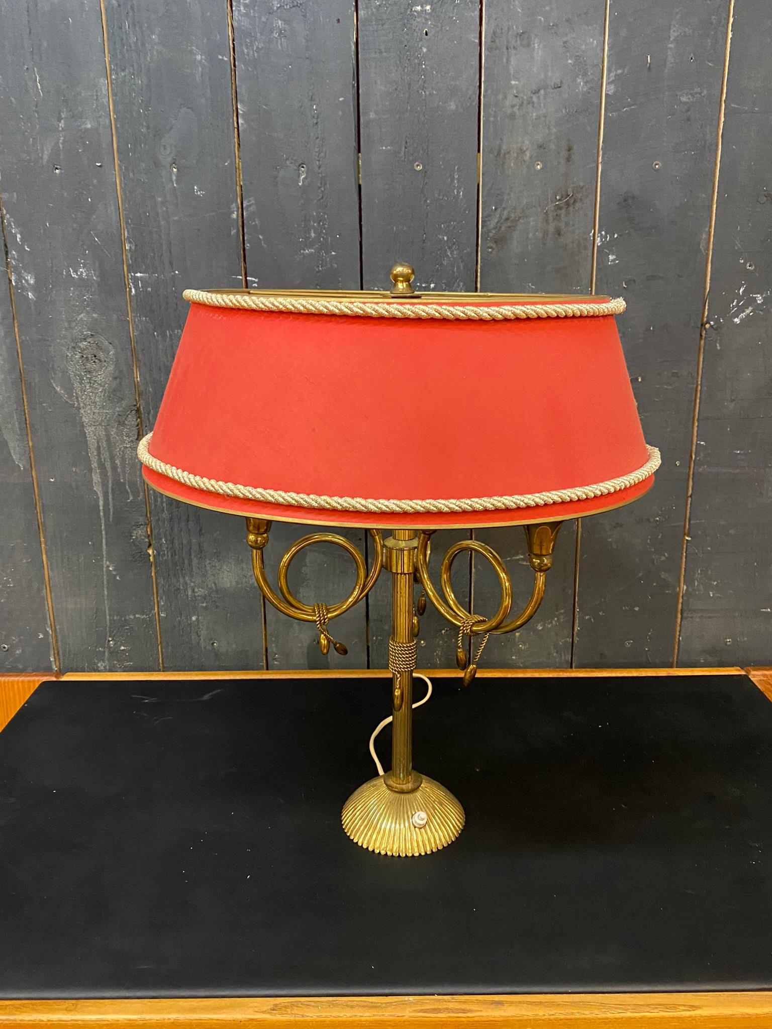 Lamp decorated with brass stilt decors, circa 1950.