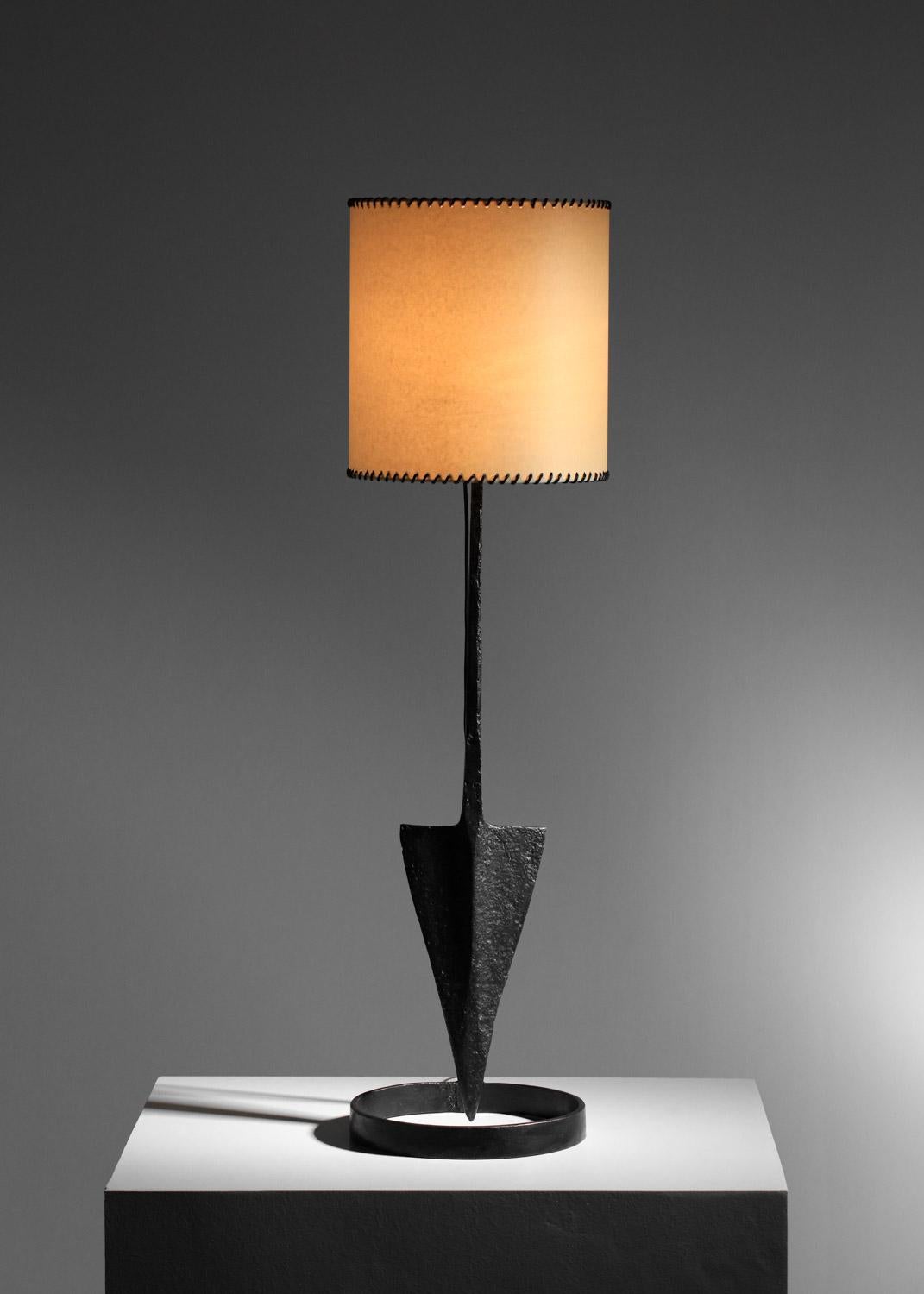 lampe / lampadaire populaire Brutalist en fer forgé en vente 6