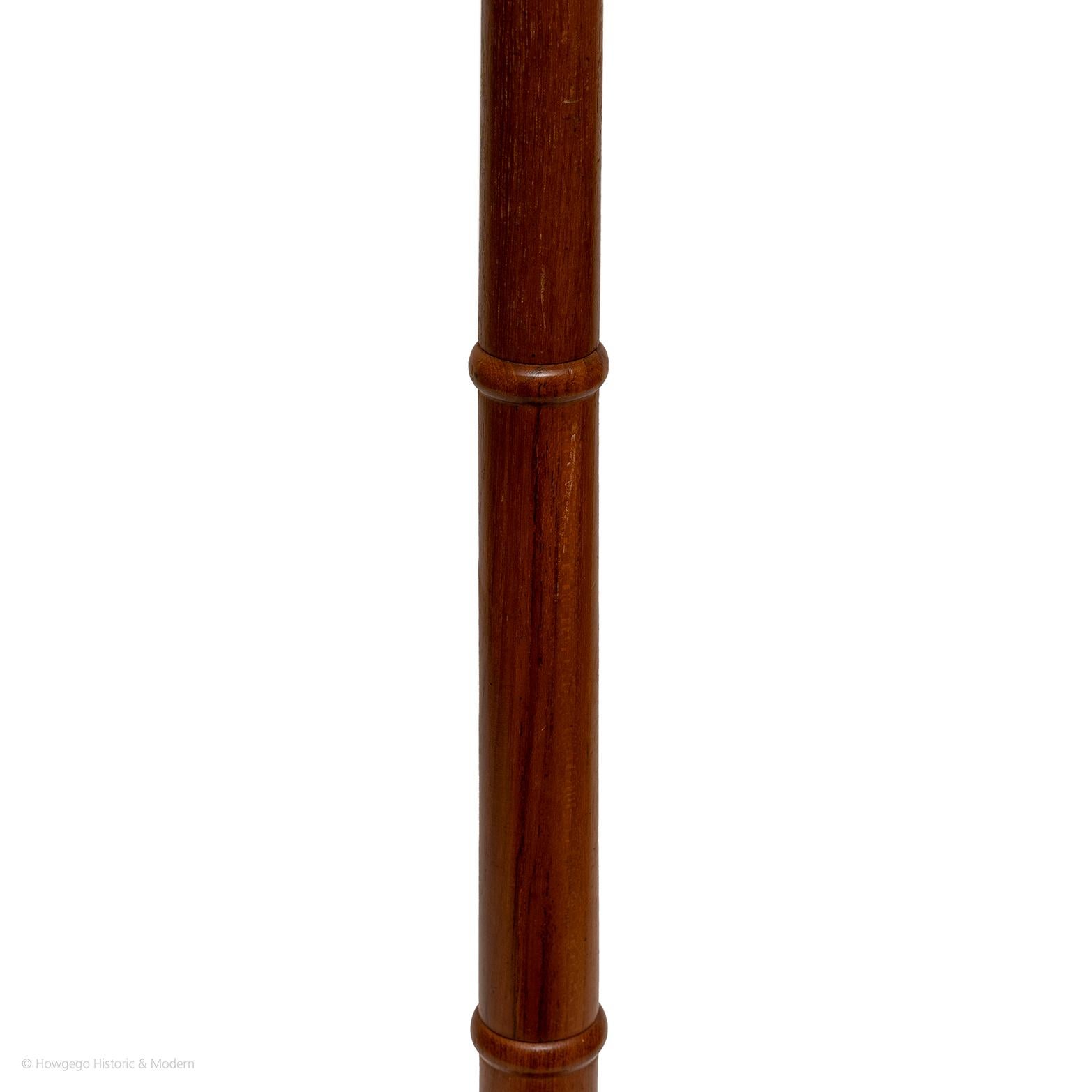 Lamp Floor Standing Teak Brass In Good Condition For Sale In BUNGAY, SUFFOLK