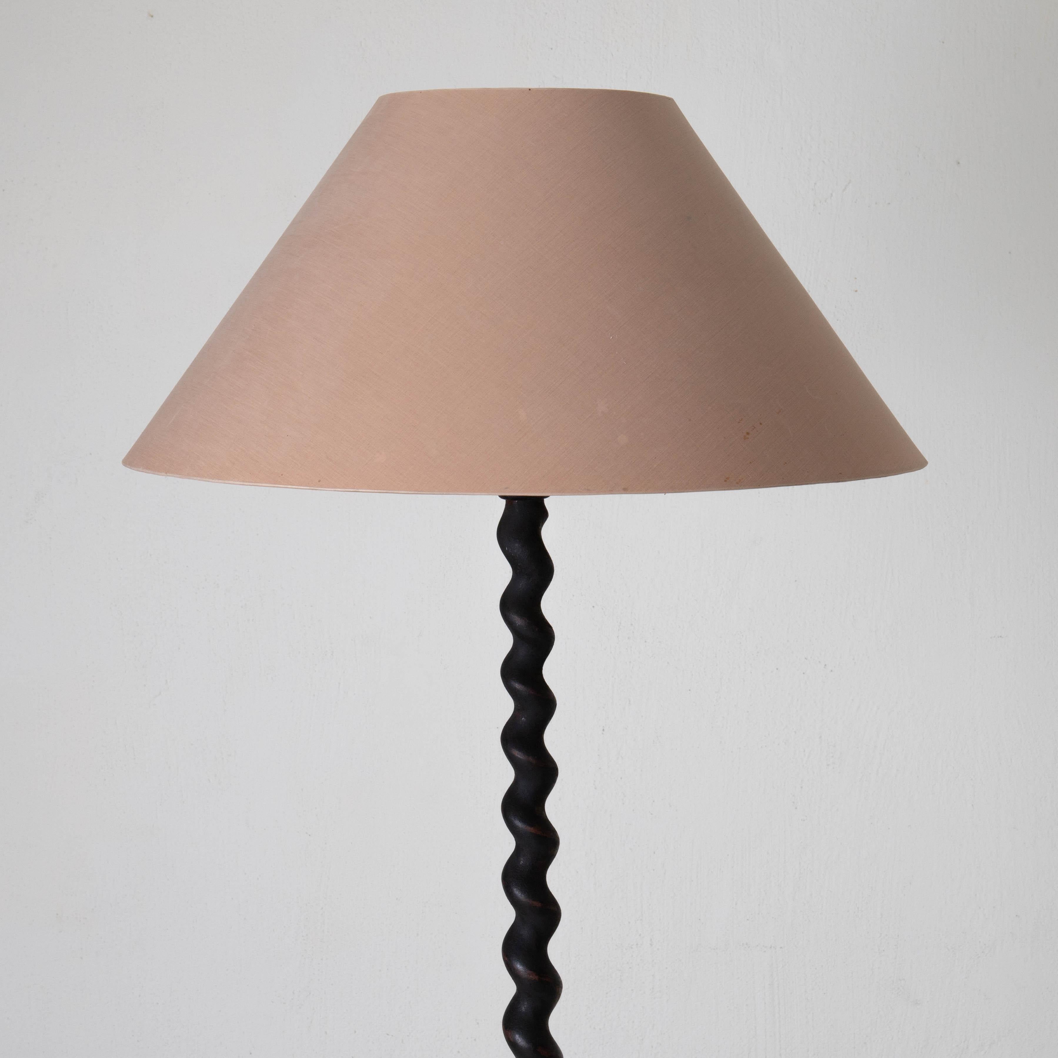 Lamp floor Swedish black spiral shape 19th century Sweden. A floor lamp in our Laserow Black. Foot in a spiral shape.