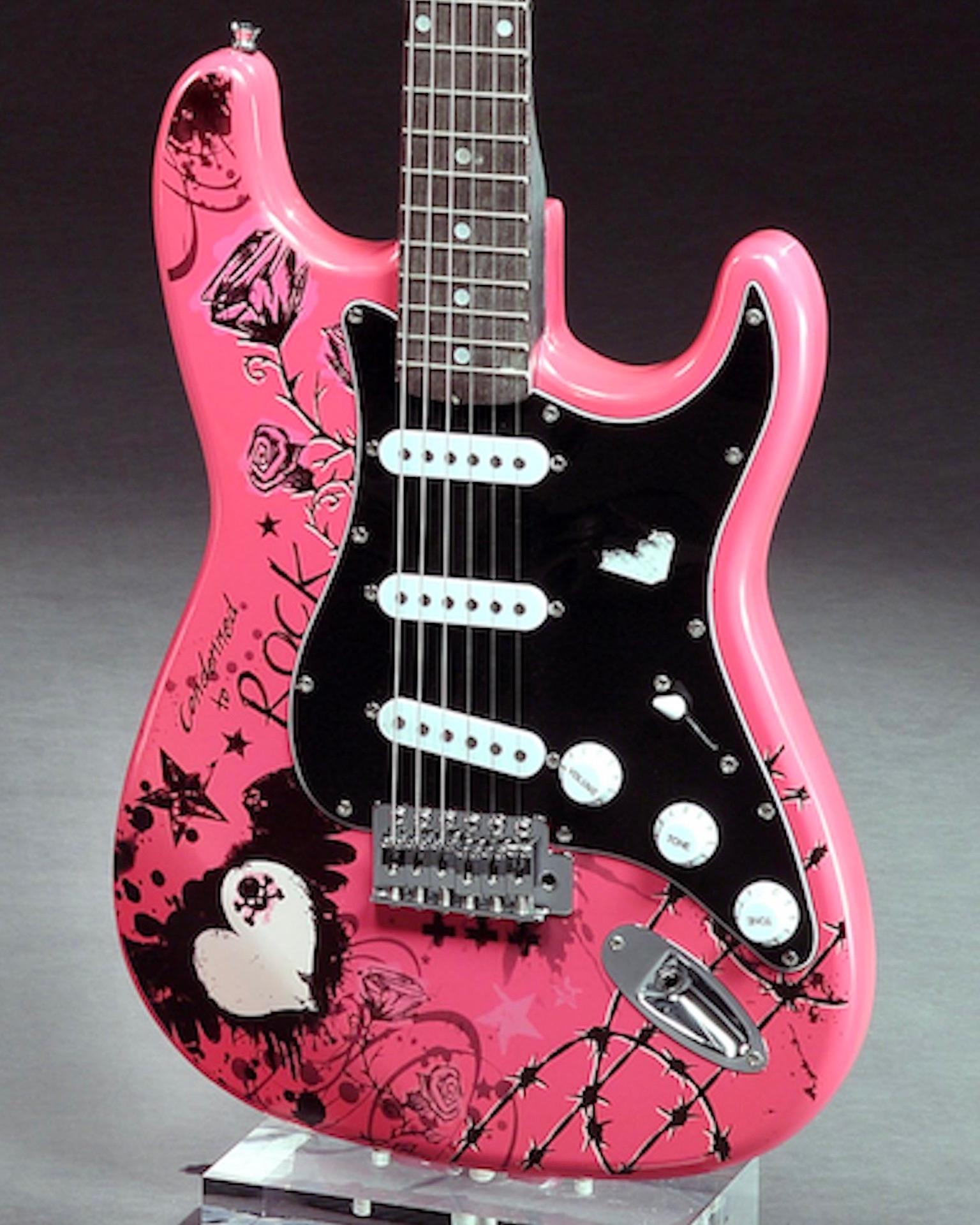 Postmoderne Lampe Guitar Electric Punk Bubble Gum Pink Condemned to Rock & Roll Chrome Maple en vente
