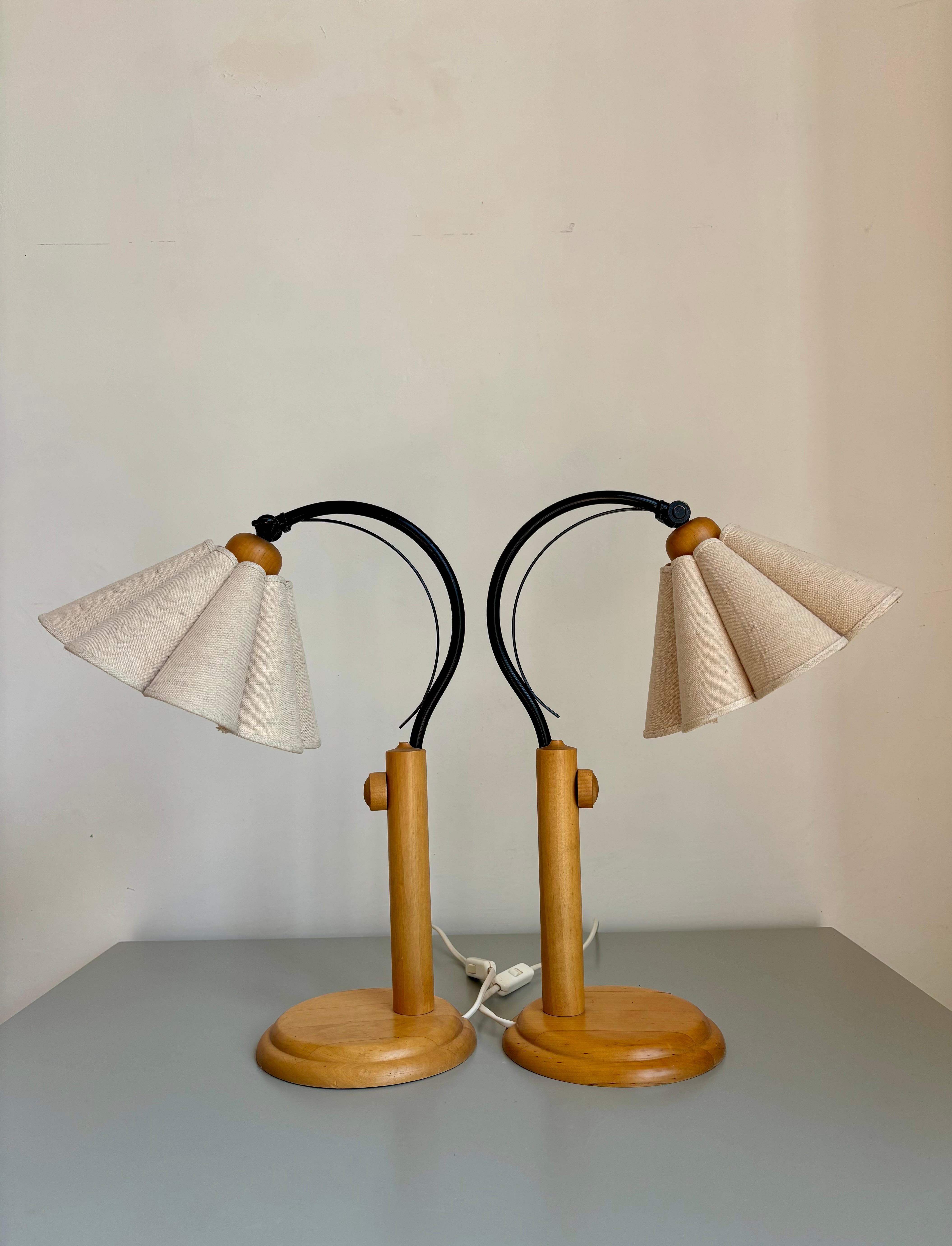 XX secolo Lamp Gustaf Lampade da tavolo, Pino, Fabrice, Svezia in vendita