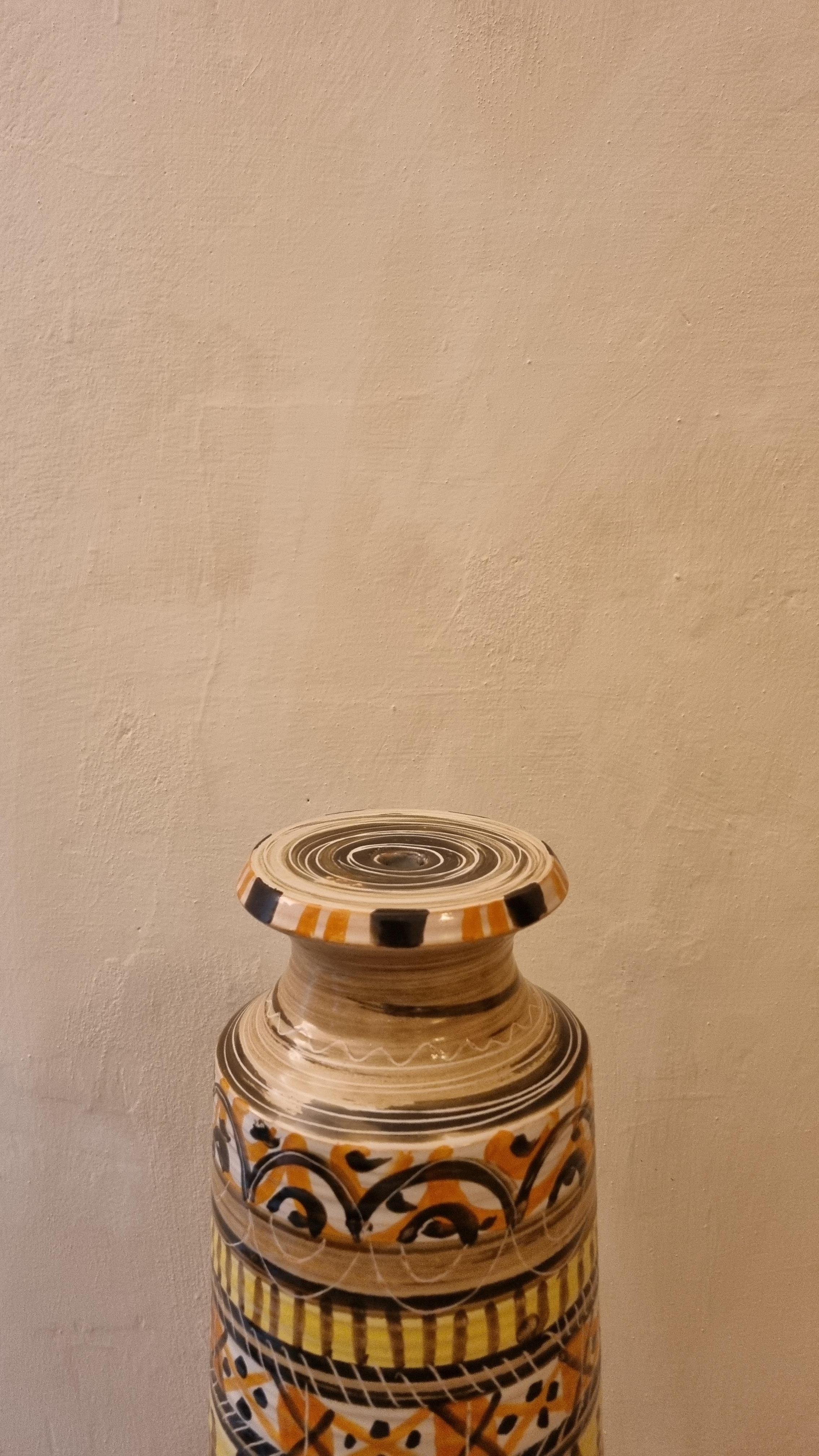 Vase mit Lampenhalter von Aldo Londi für Ceramiche Bitossi, 1970 Signiert. (Moderne der Mitte des Jahrhunderts) im Angebot
