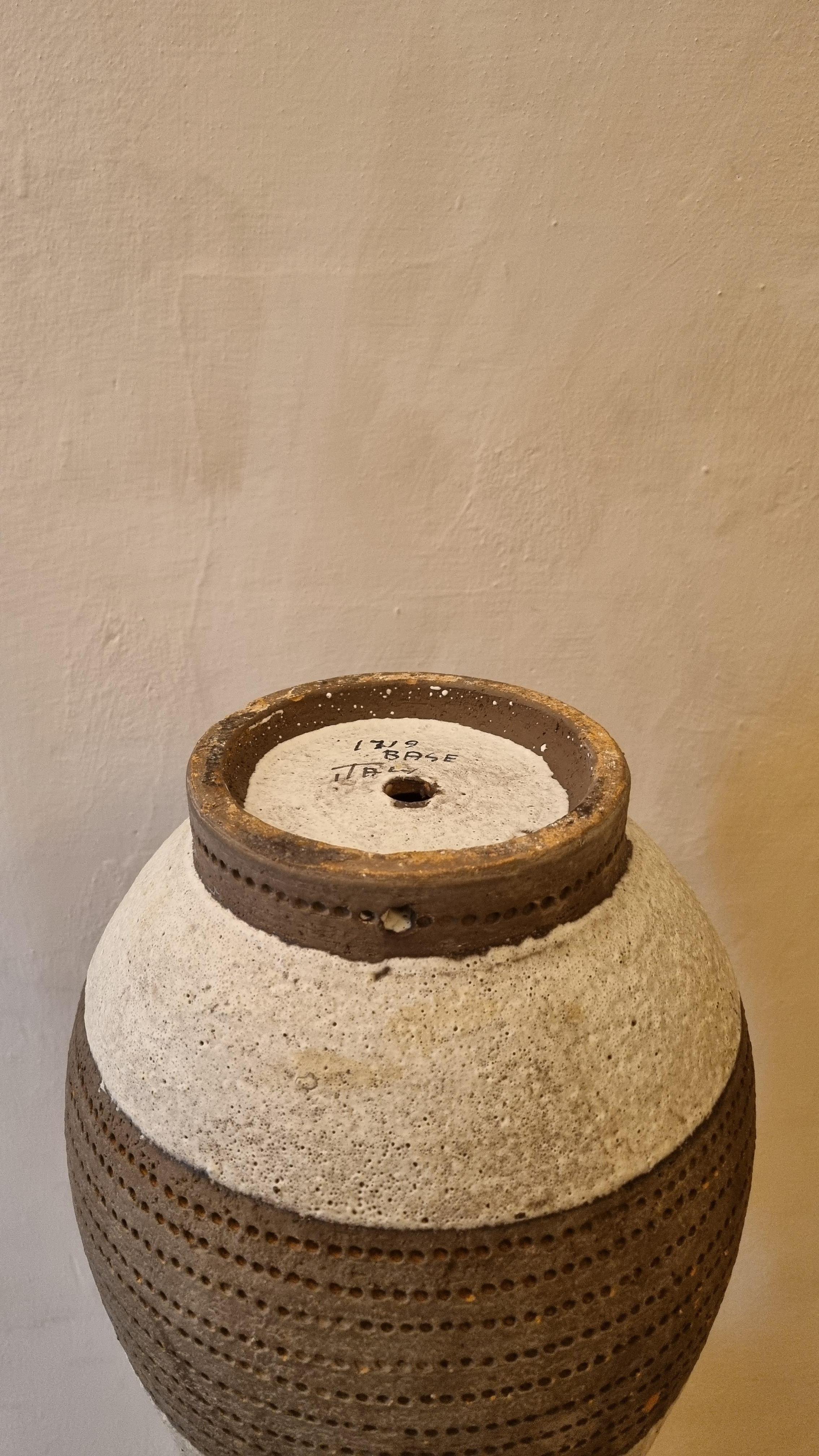 Émaillé Vase porte-lampe d'Aldo Londi pour Ceramiche Bitossi, 1970 Signé. en vente