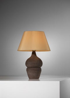 Lamp in ceramic and black chamotte stoneware by Katia Mihaylova