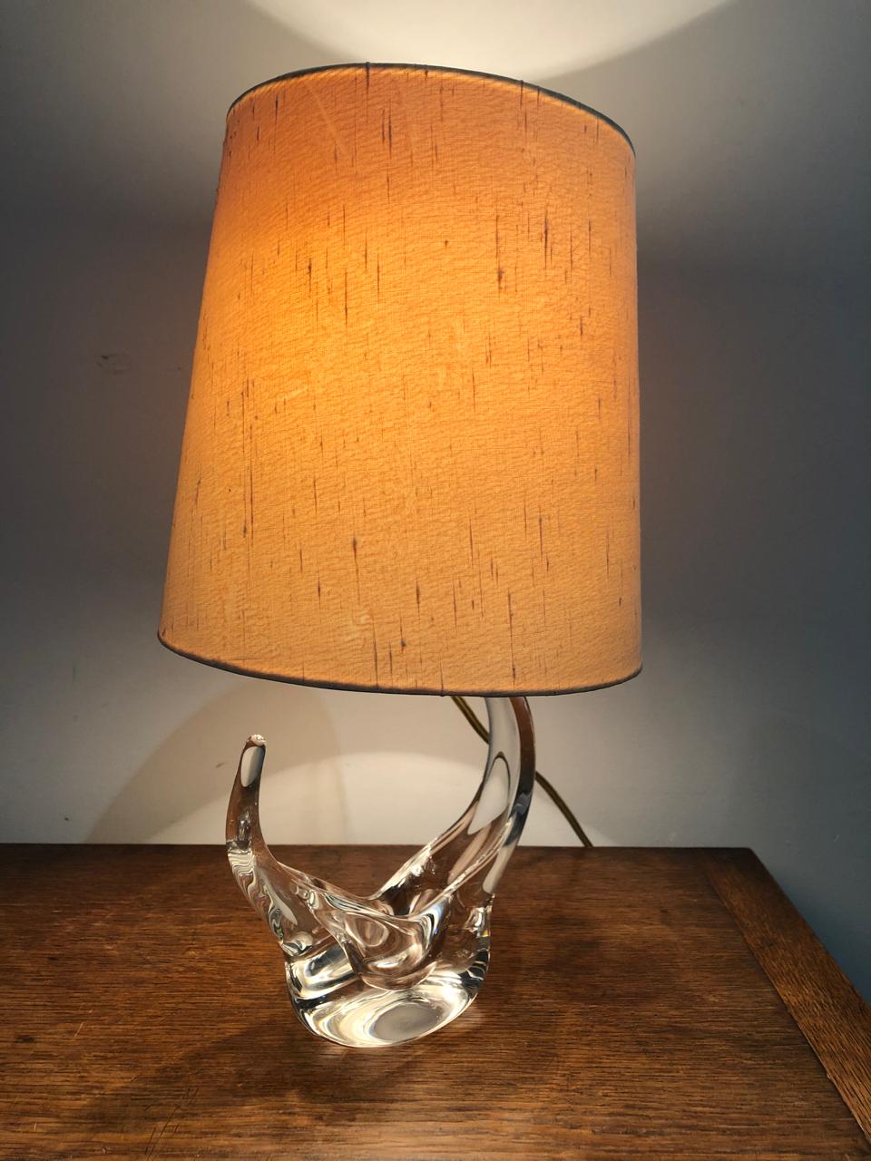 Table lamp in crystal Saint Louis in original condition from the 1950s.
 