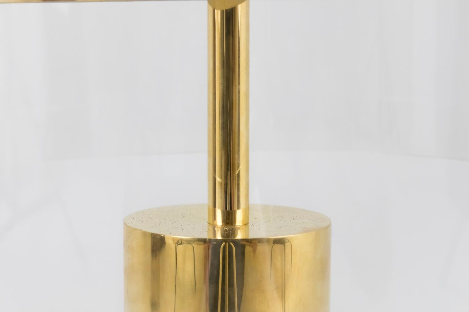 Lamp in Gilt Brass and Lucite, 1960s In Good Condition In Saint-Ouen, FR