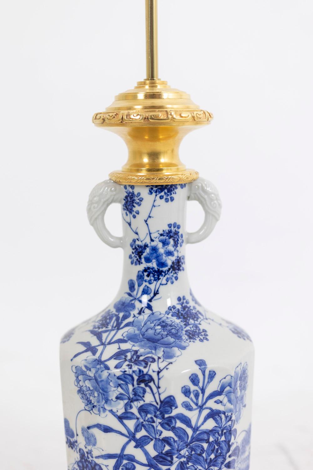19th Century Lamp in Japanese Porcelain and Gilt Bronze, circa 1880 For Sale