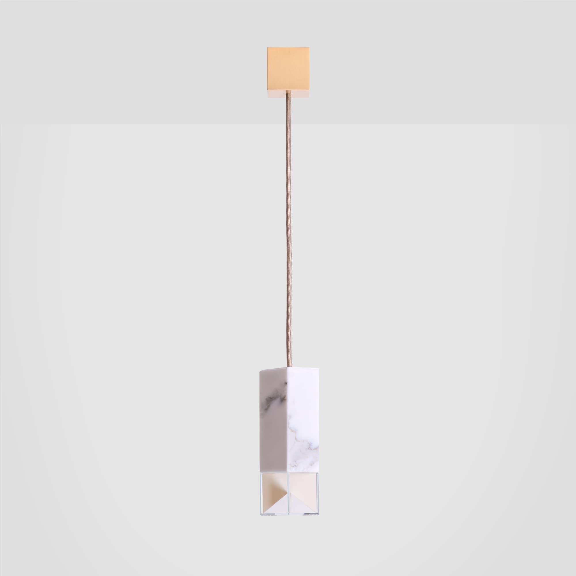 Lamp one in marble by Formaminima
Dimensions: 5 x 5 x H 17 cm
Materials: lamp body in Calacatta marble

Ultra- thin anti-reflection crystal diffuser
Inside- diffuser Limoges biscuit-finish porcelain sheets
Satin brass ceiling rose H 5 x 5 x 5