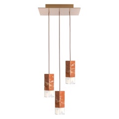 Lampe, ein roter Trio-Kronleuchter von Formaminima