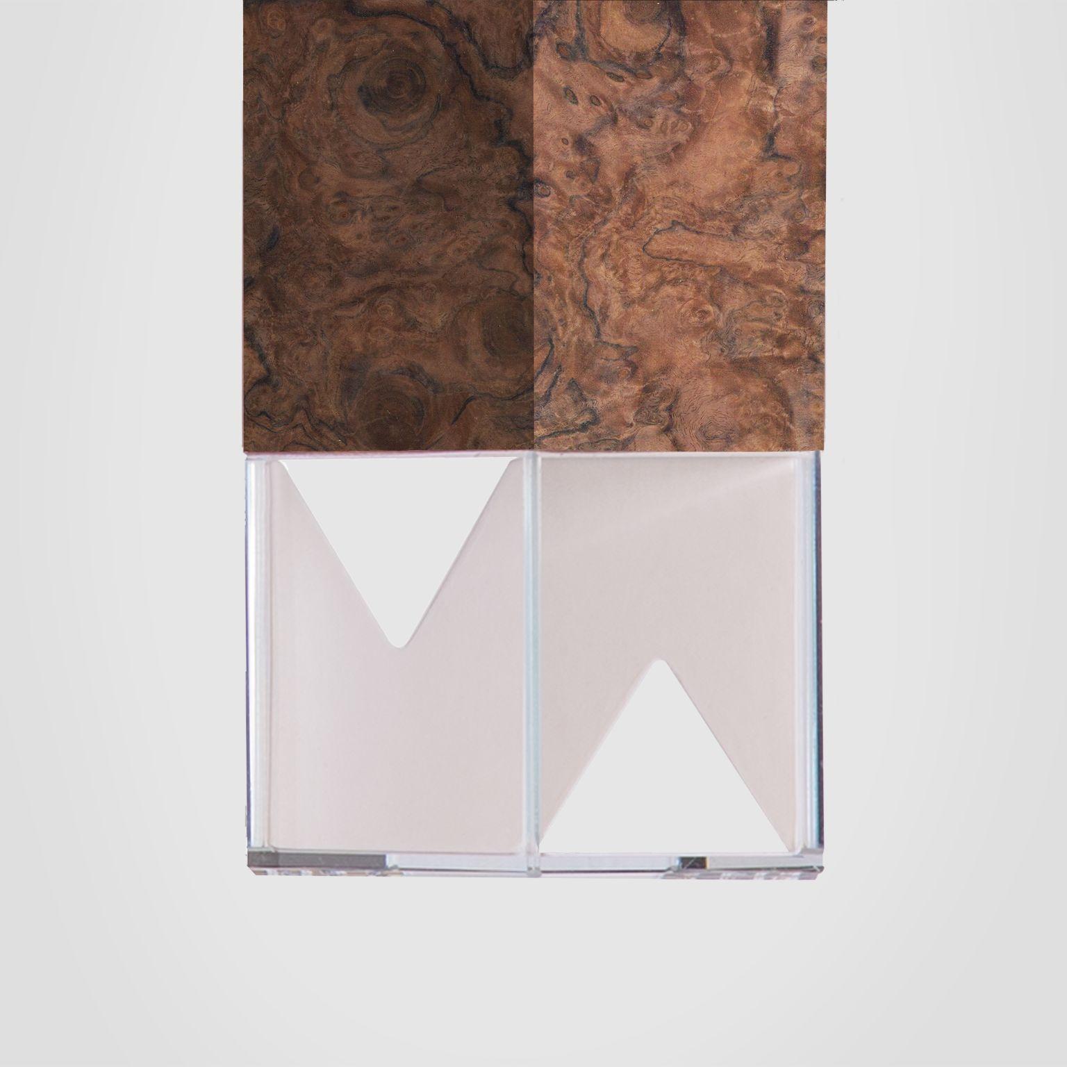 Lampe „Eines Holz 02“ von Formaminima (21. Jahrhundert und zeitgenössisch) im Angebot