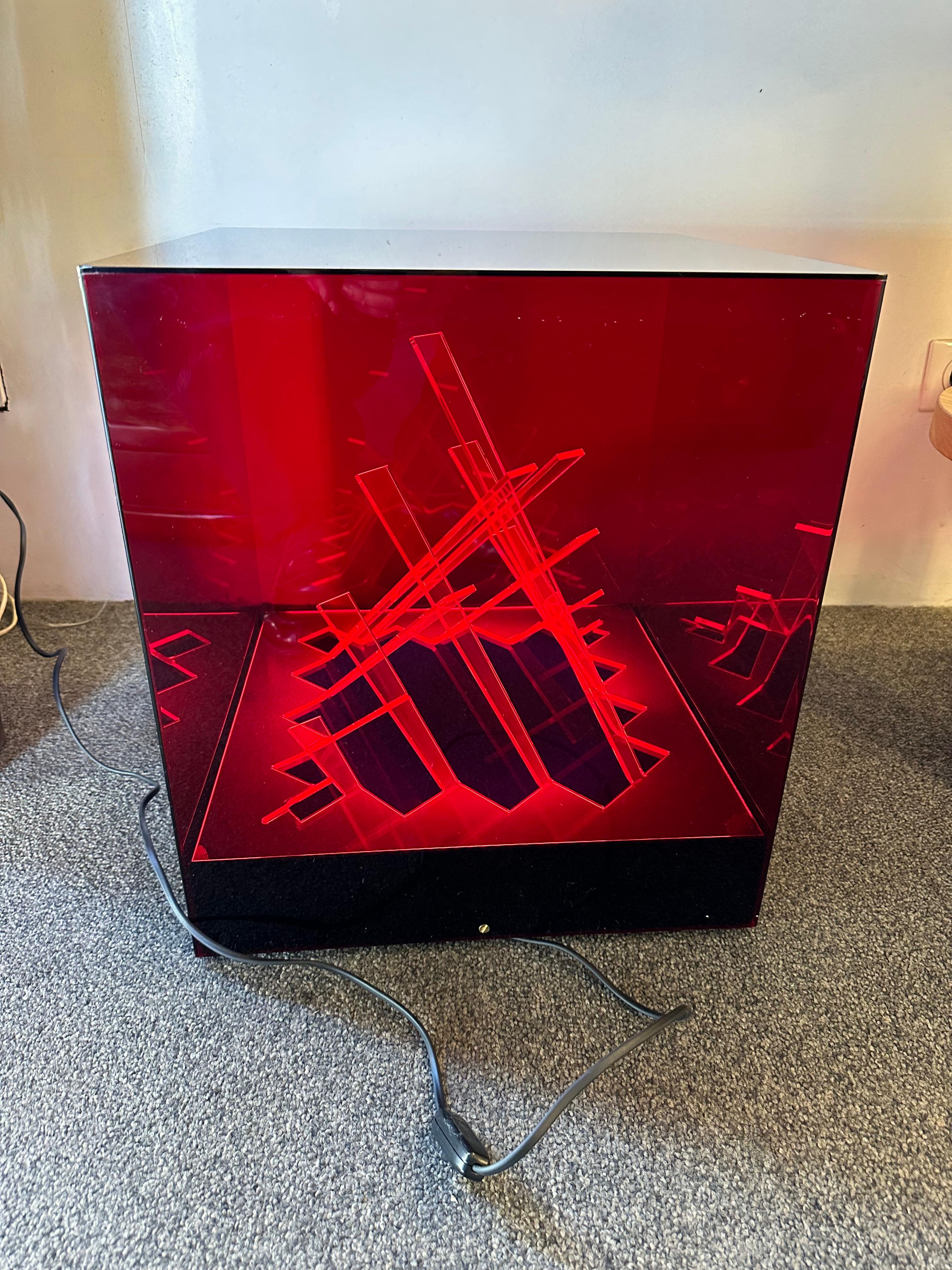 Lamp Sculpture Cinetic Cubo Di Teo Plexiglass by James Riviere, Italy, 1970s For Sale 6