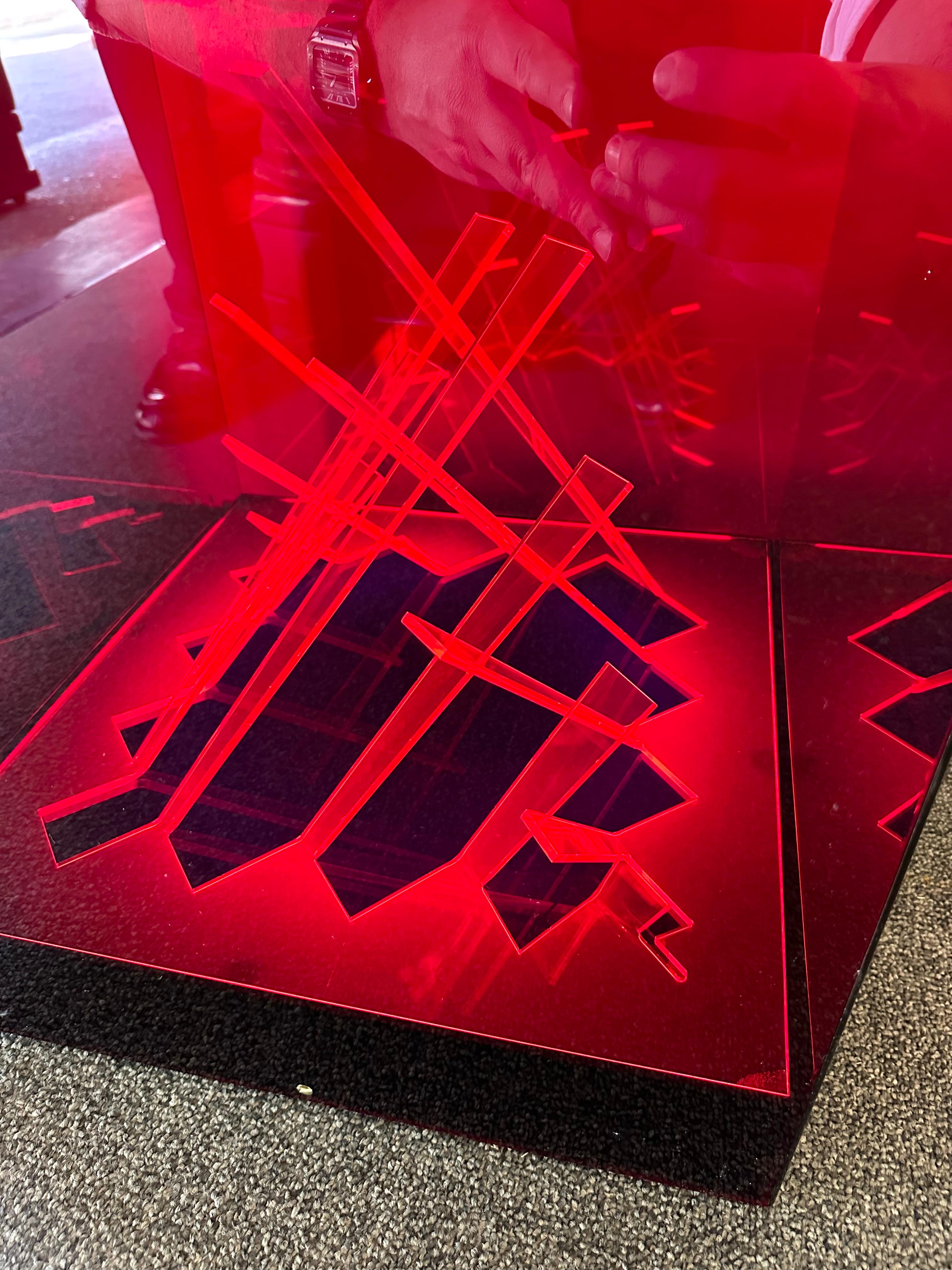 Italian Lamp Sculpture Cinetic Cubo Di Teo Plexiglass by James Riviere, Italy, 1970s For Sale
