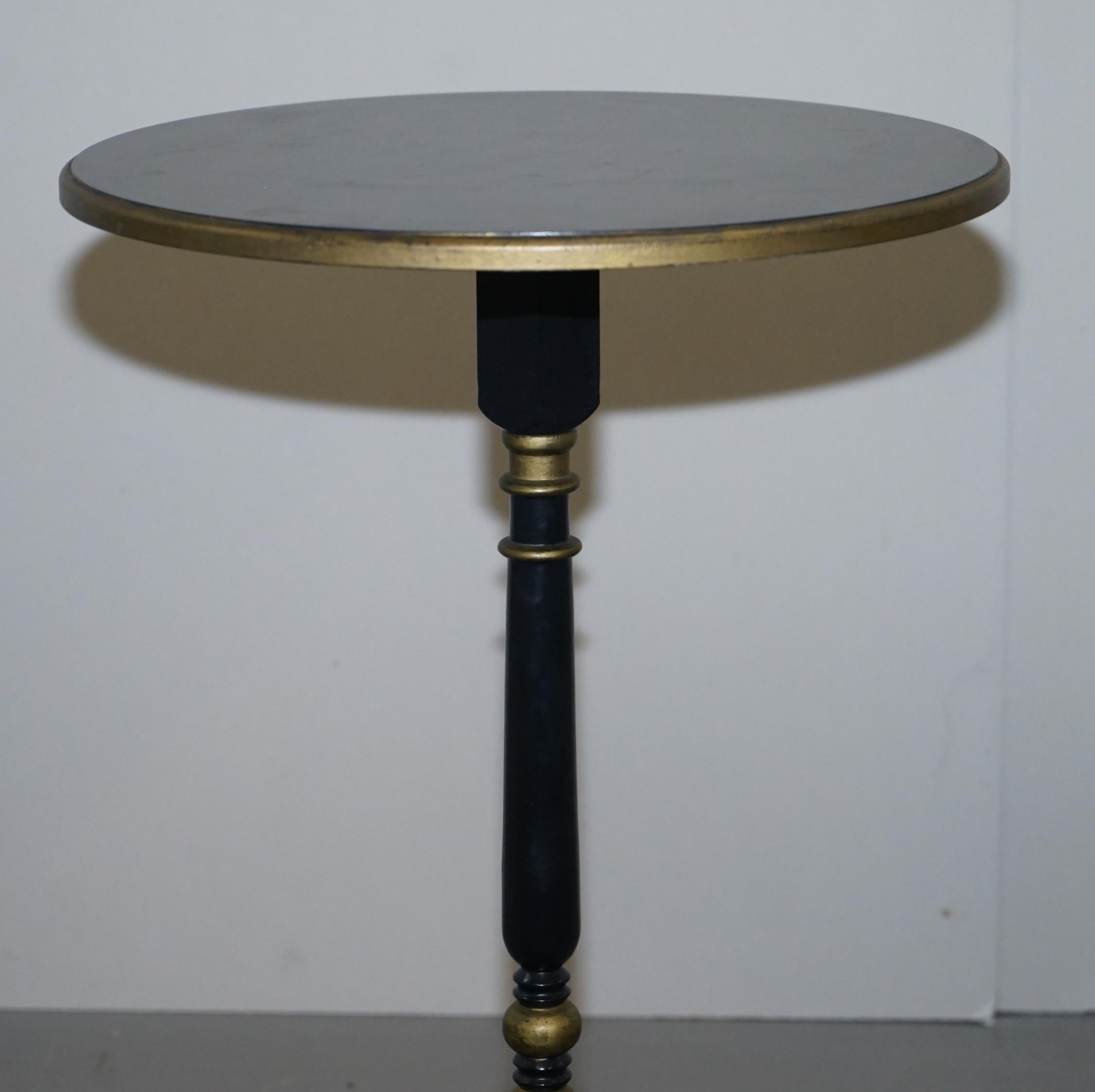Lamp Side End Table with Ebonised Black Frames and Gold Giltwood Detailing For Sale 4