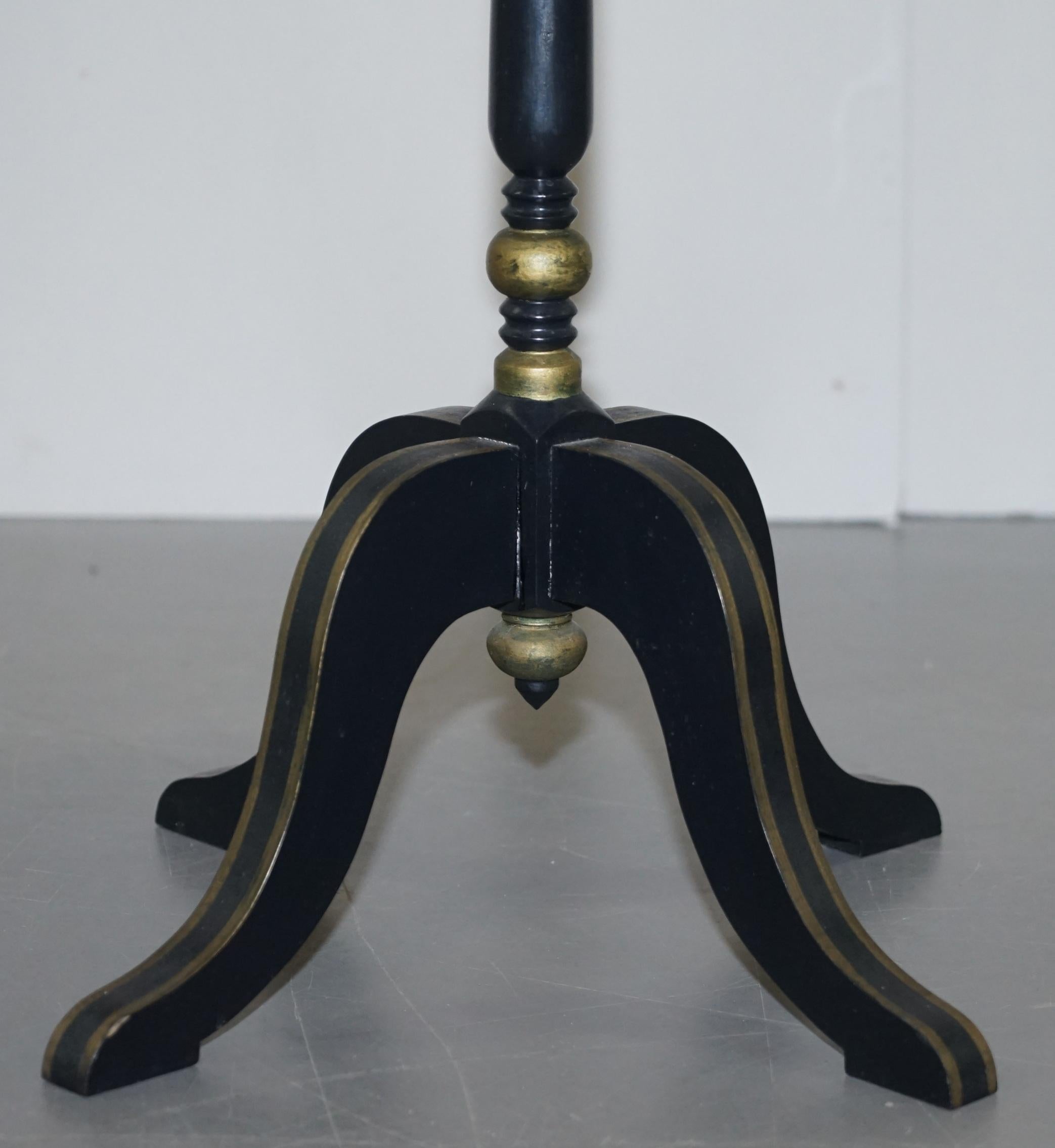 Wood Lamp Side End Table with Ebonised Black Frames and Gold Giltwood Detailing For Sale