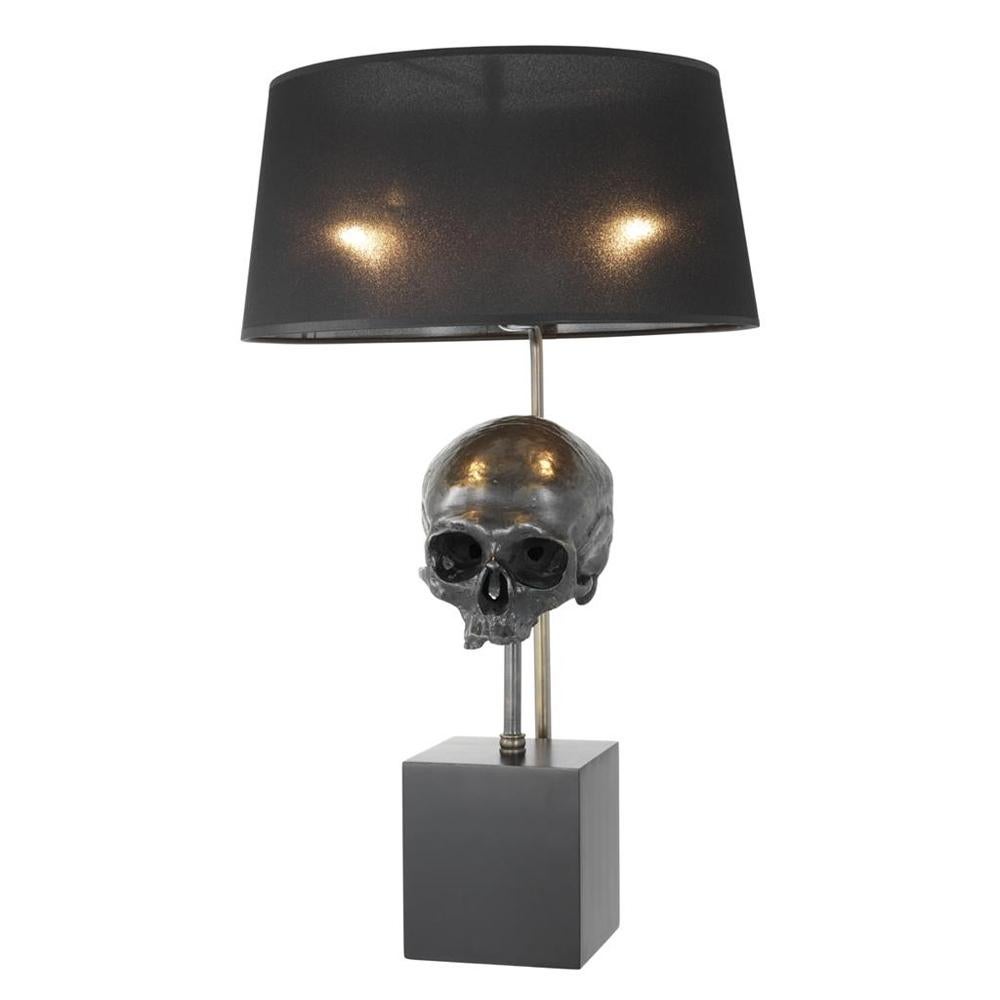 Poli Lampe crâne en laiton avec abat-jour transparent noir et crâne sur socle
