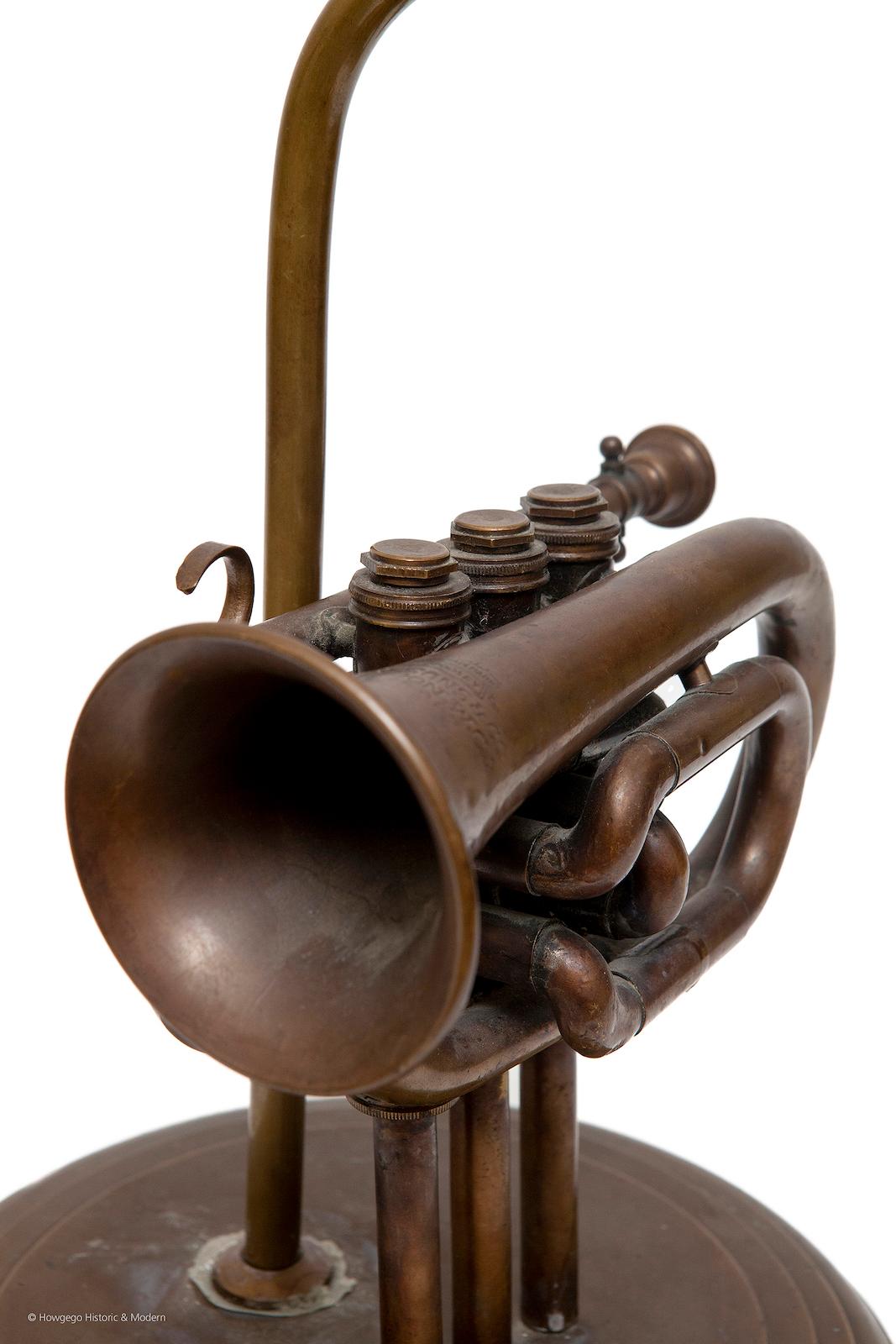 Lampe de table trompette de poche laiton 19 Bon état - En vente à BUNGAY, SUFFOLK