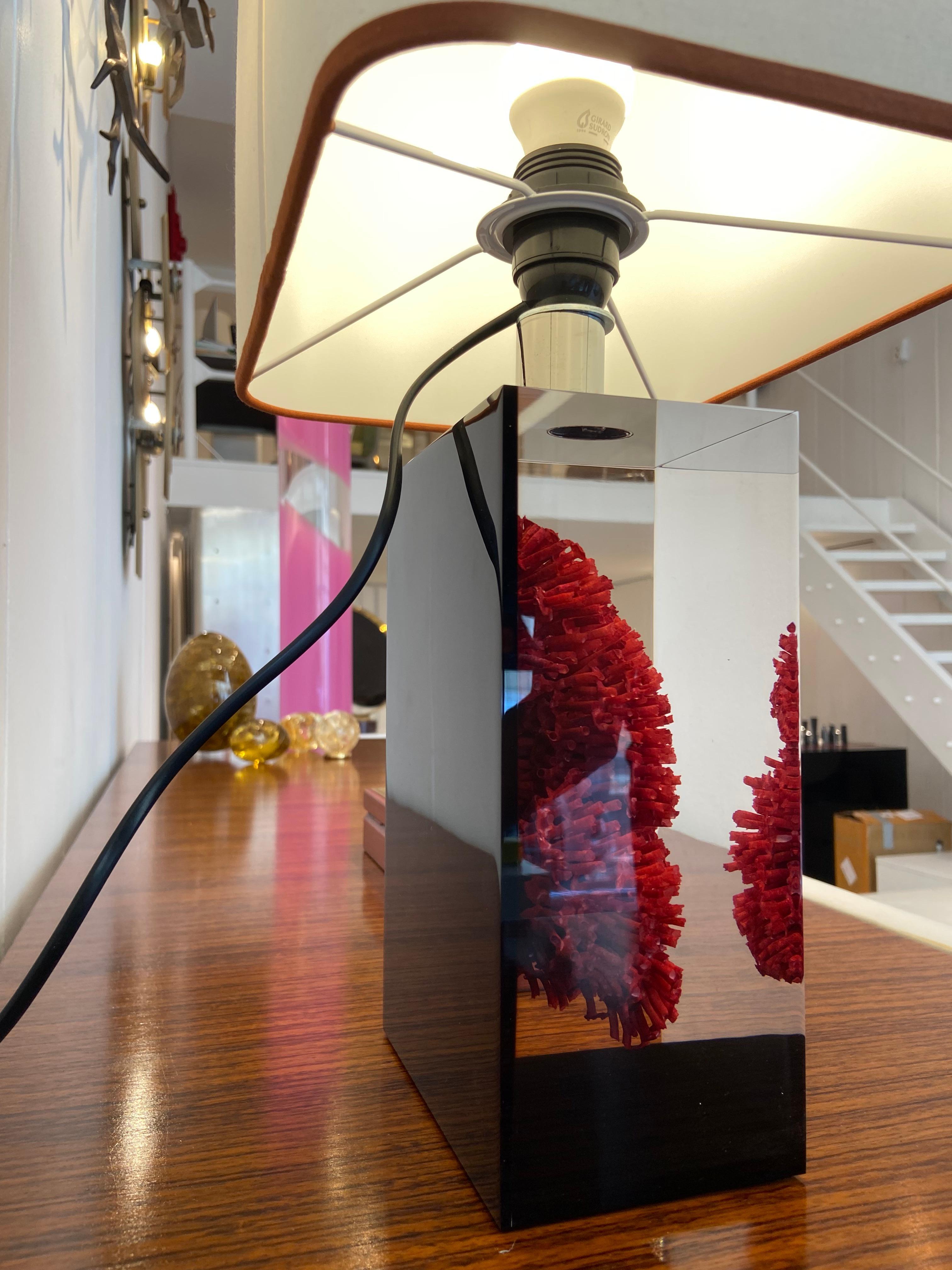 Lamp with a Coral Resin Inclusion by Pierre Giraudon For Sale 4