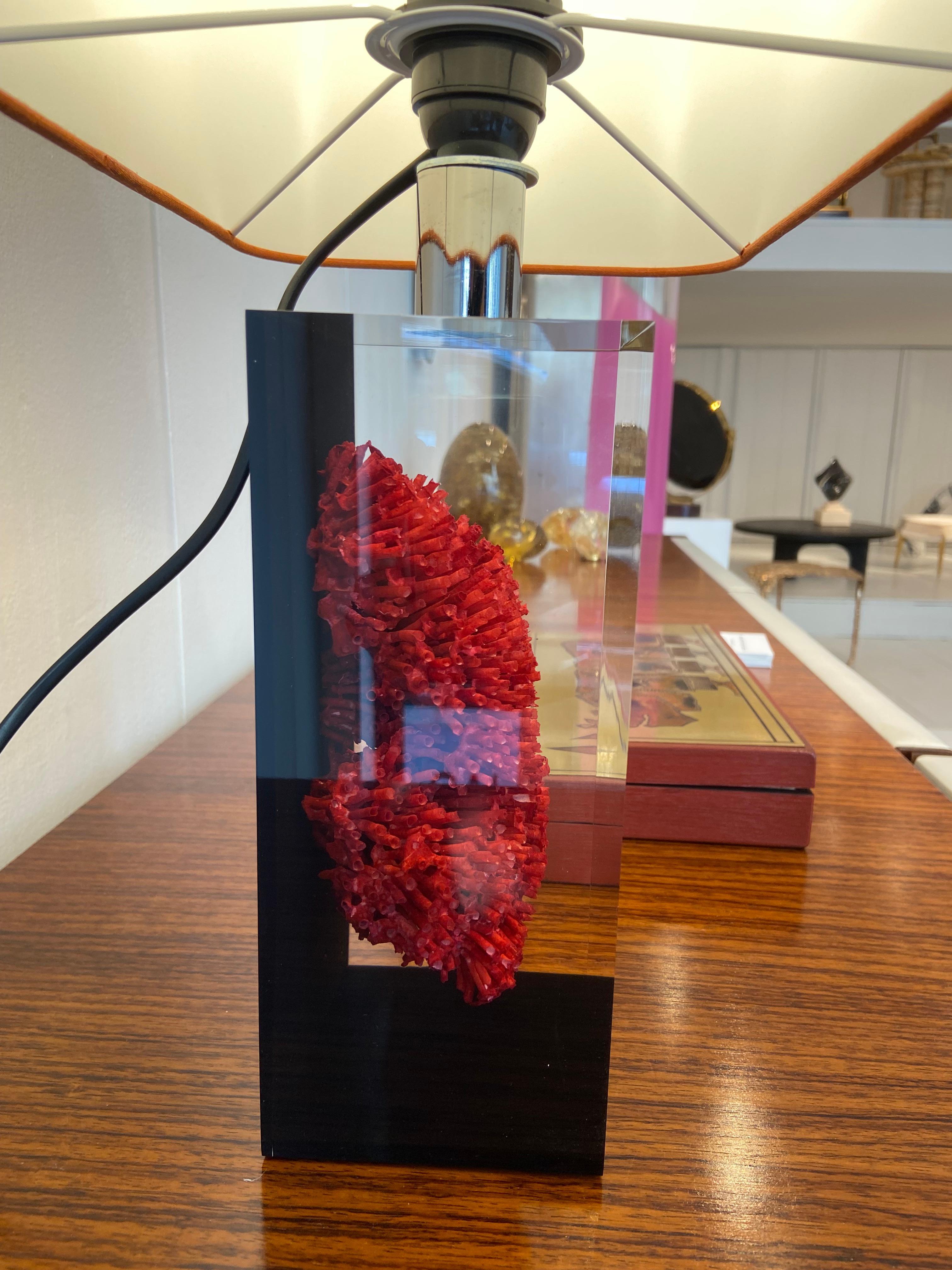 Lamp with a Coral Resin Inclusion by Pierre Giraudon For Sale 3
