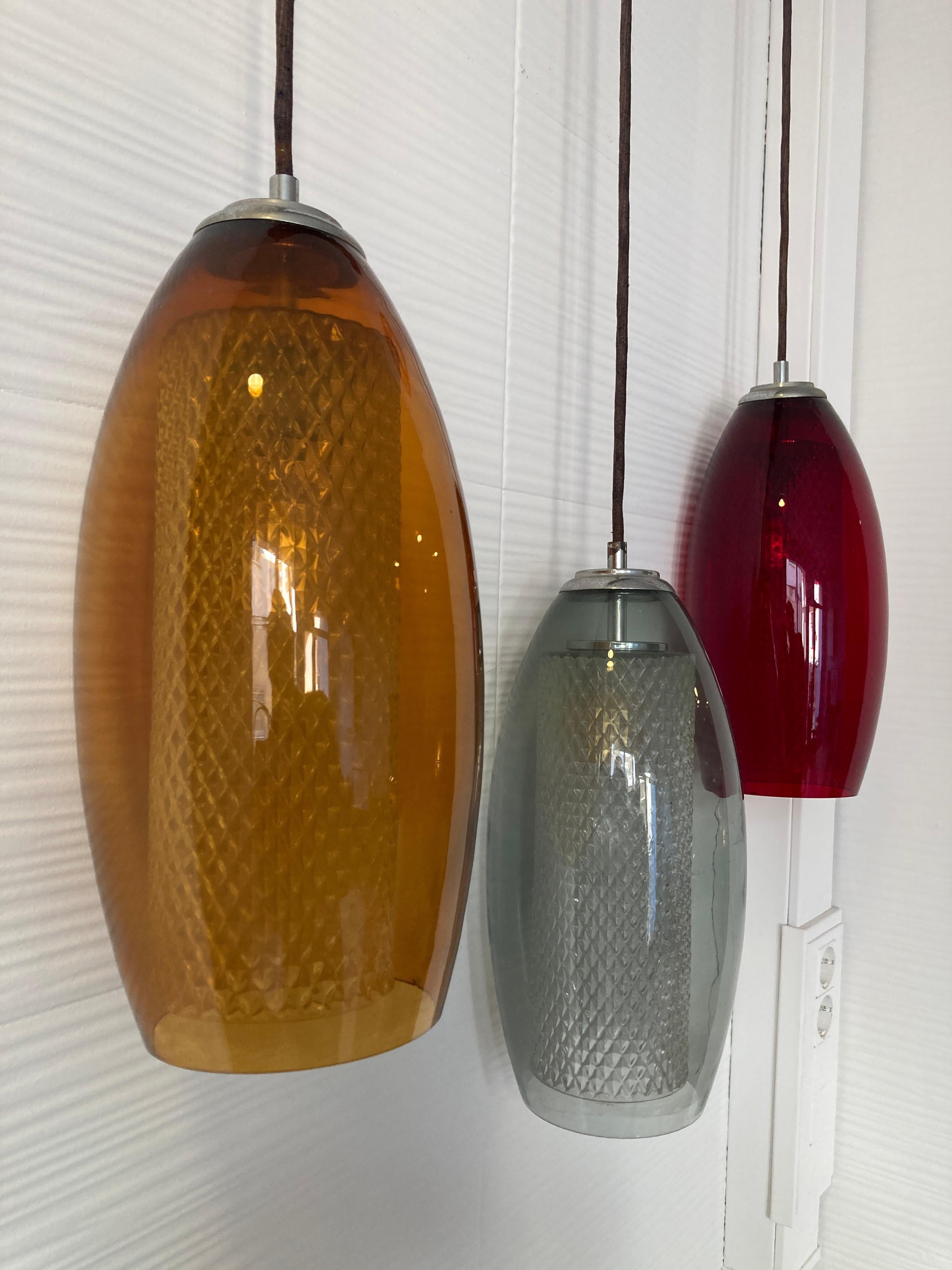XX secolo Lampada con tre globi di vetro colorati in vendita