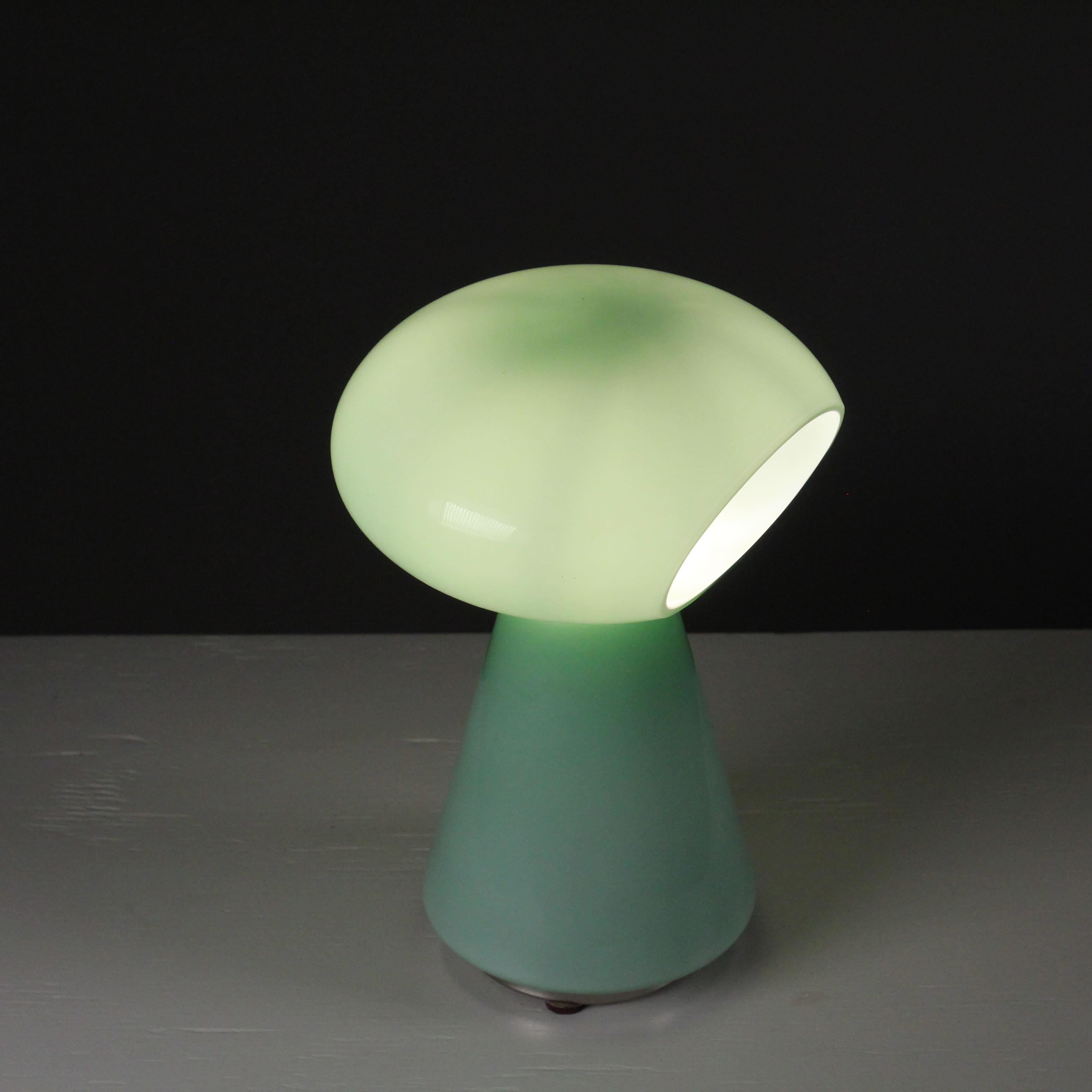 Mid-20th Century Lampada a forma di fungo, Vetro di Murano verde, Vistosi in vendita