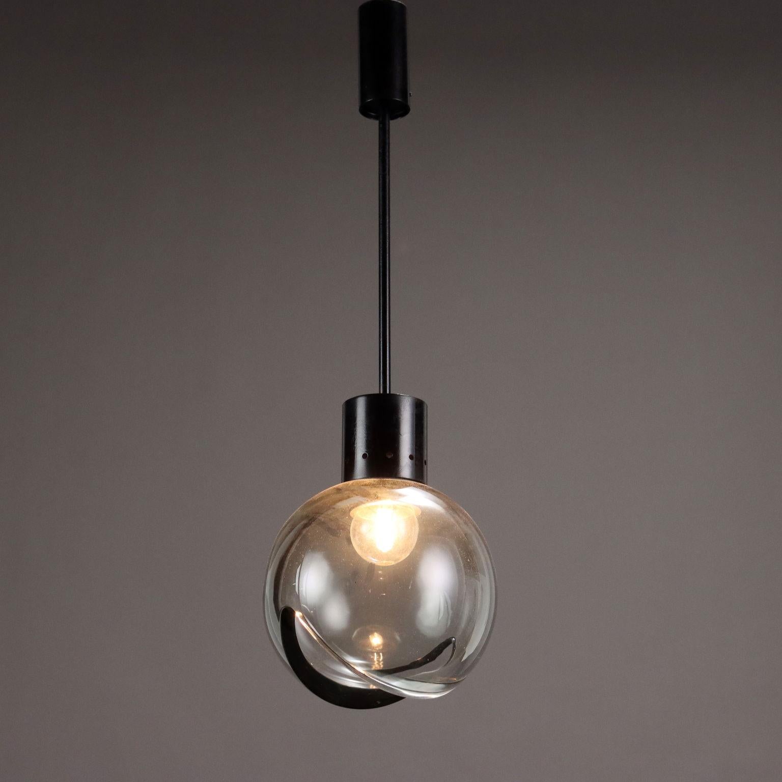 Ceiling lamp, made of enameled aluminum and glass. 